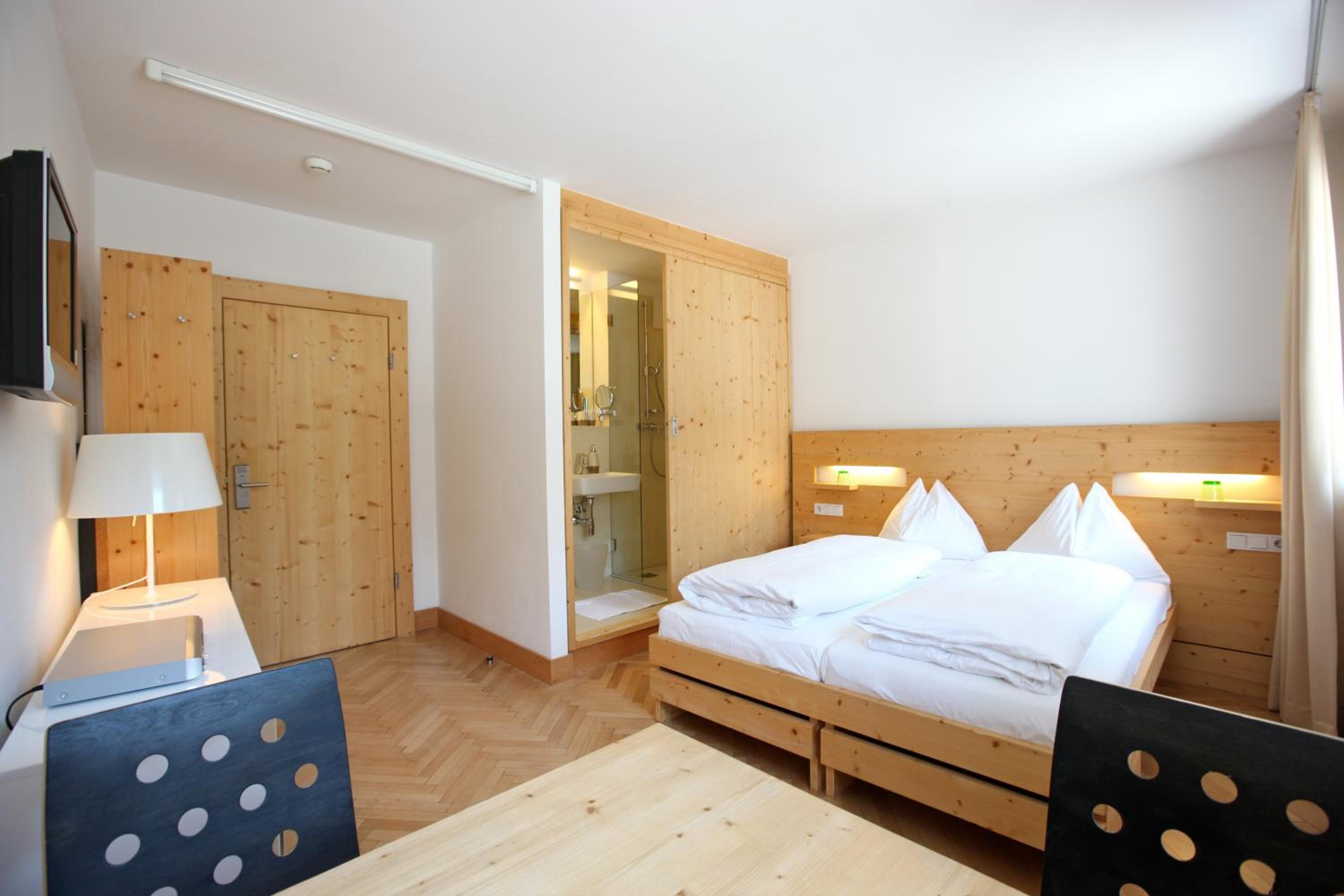 Double Room - Photo 5