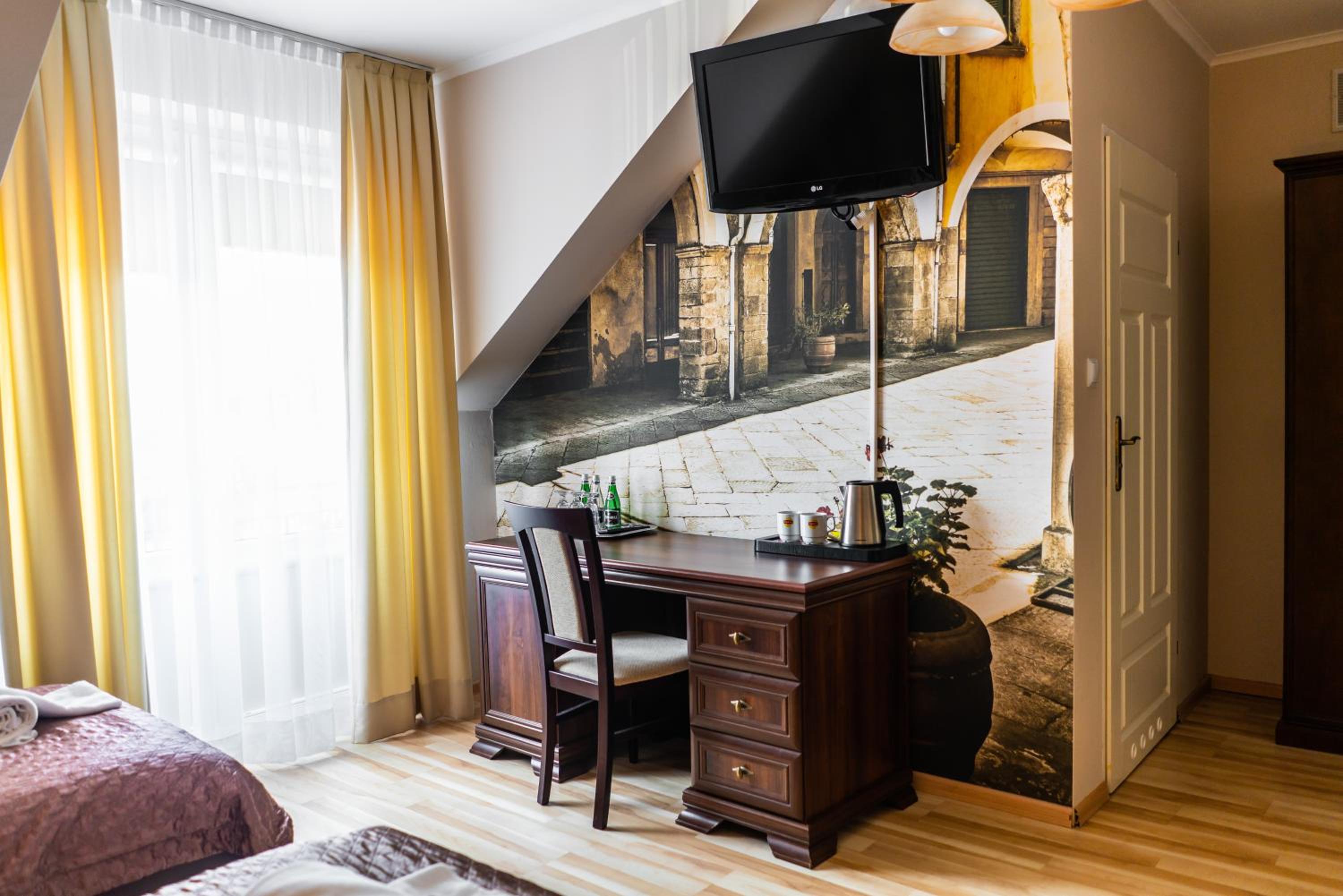 Quadruple Room - Photo 1