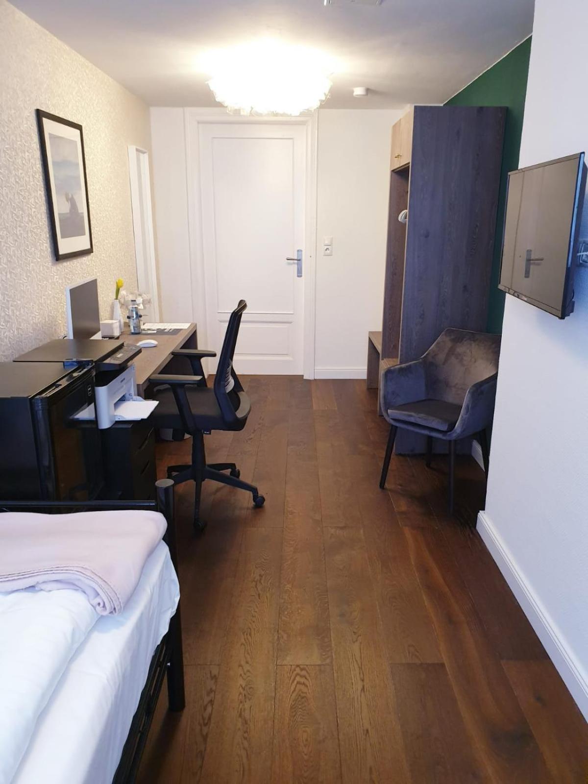 Single Room with Shower photo 1