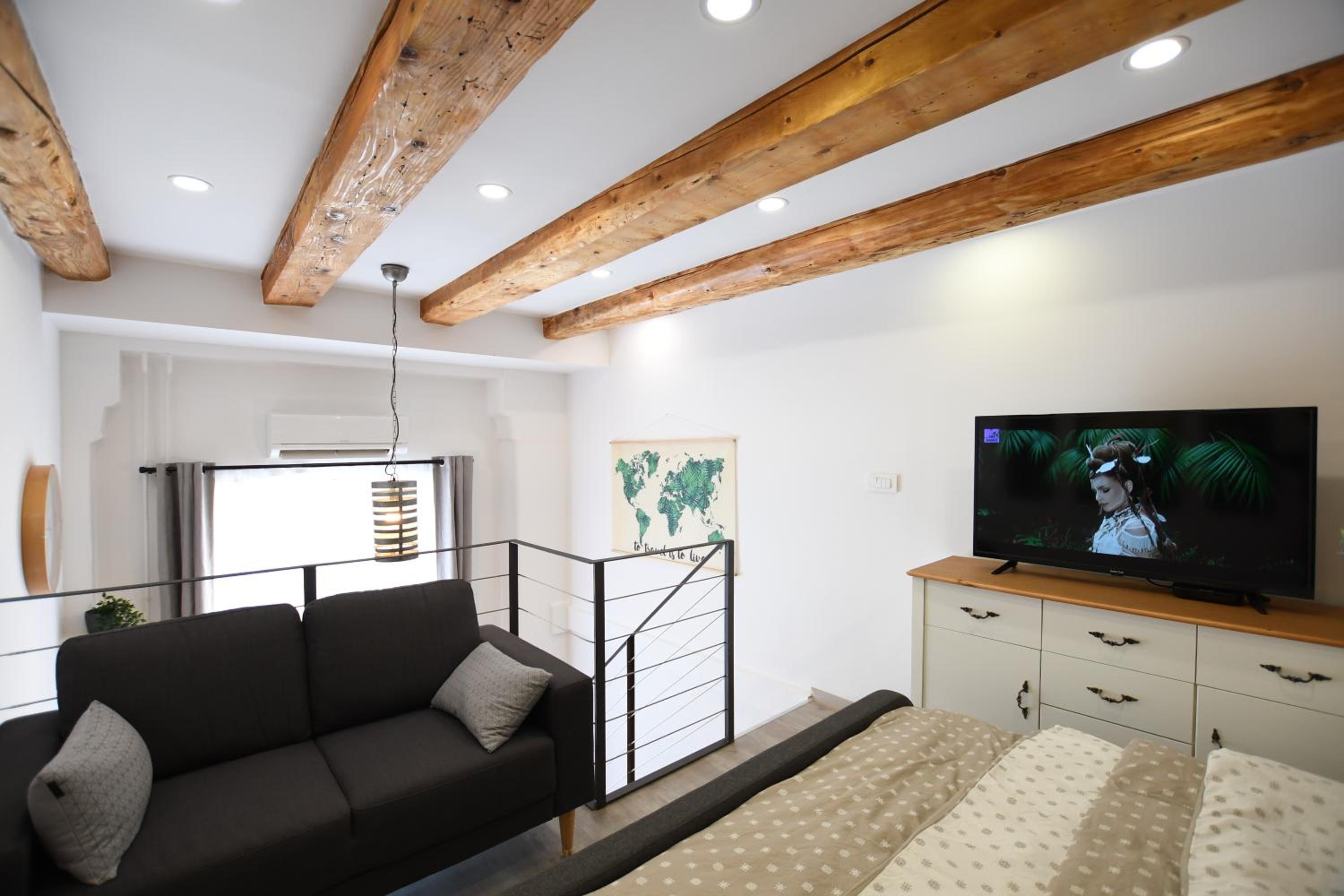 Apartment photo 1