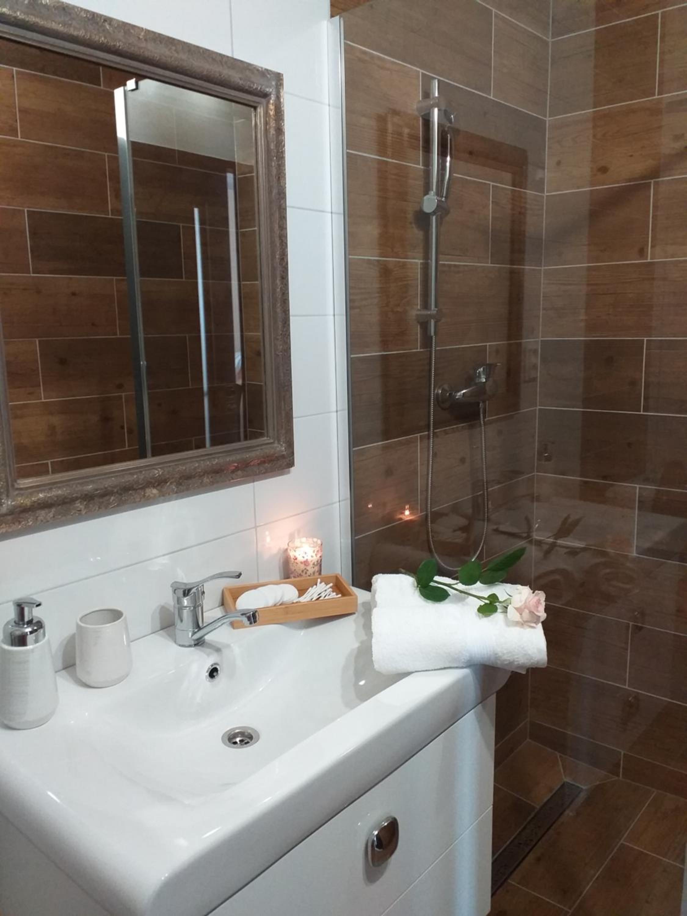 Comfort Quadruple Room - Photo 6