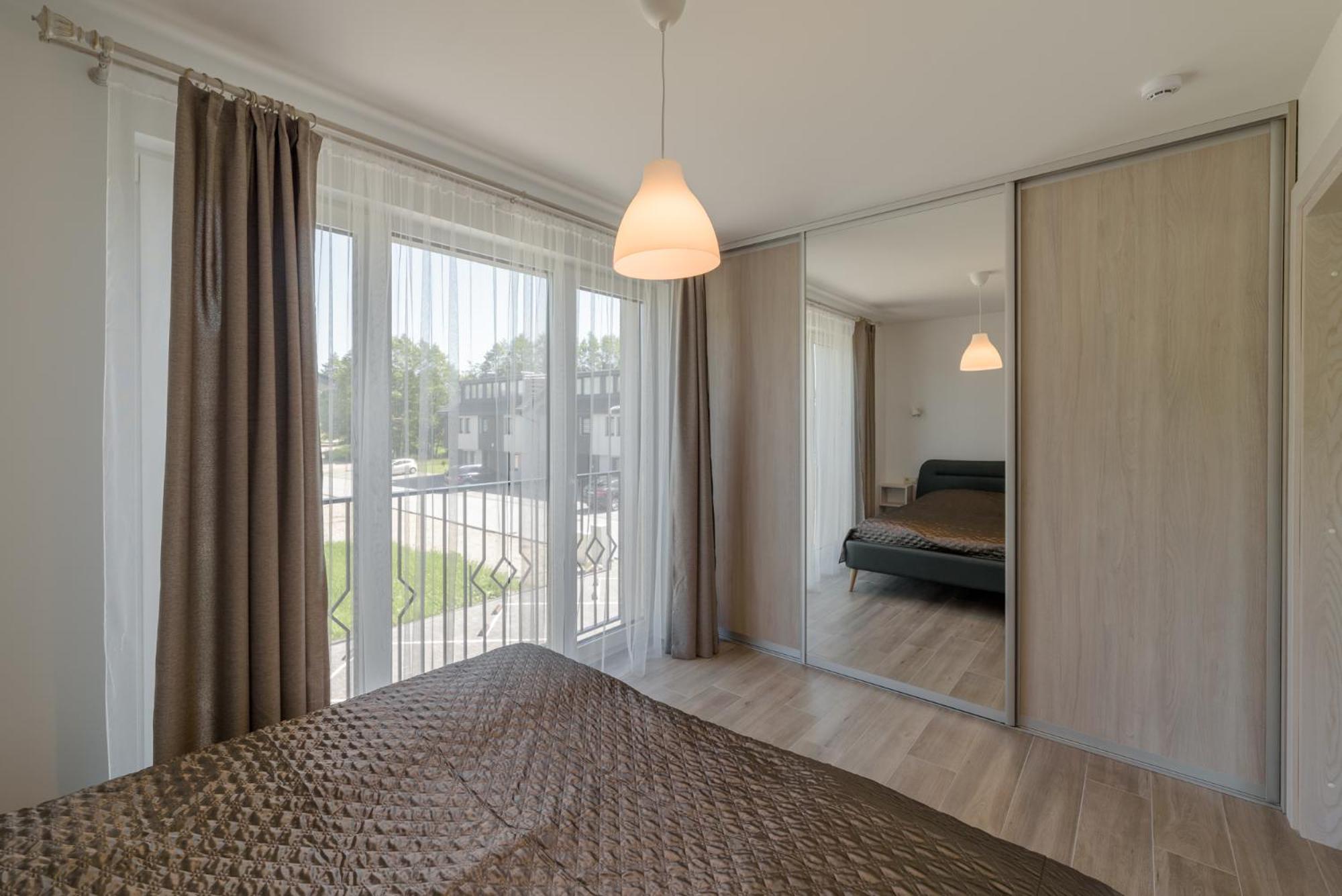 Apartment with Balcony photo 1