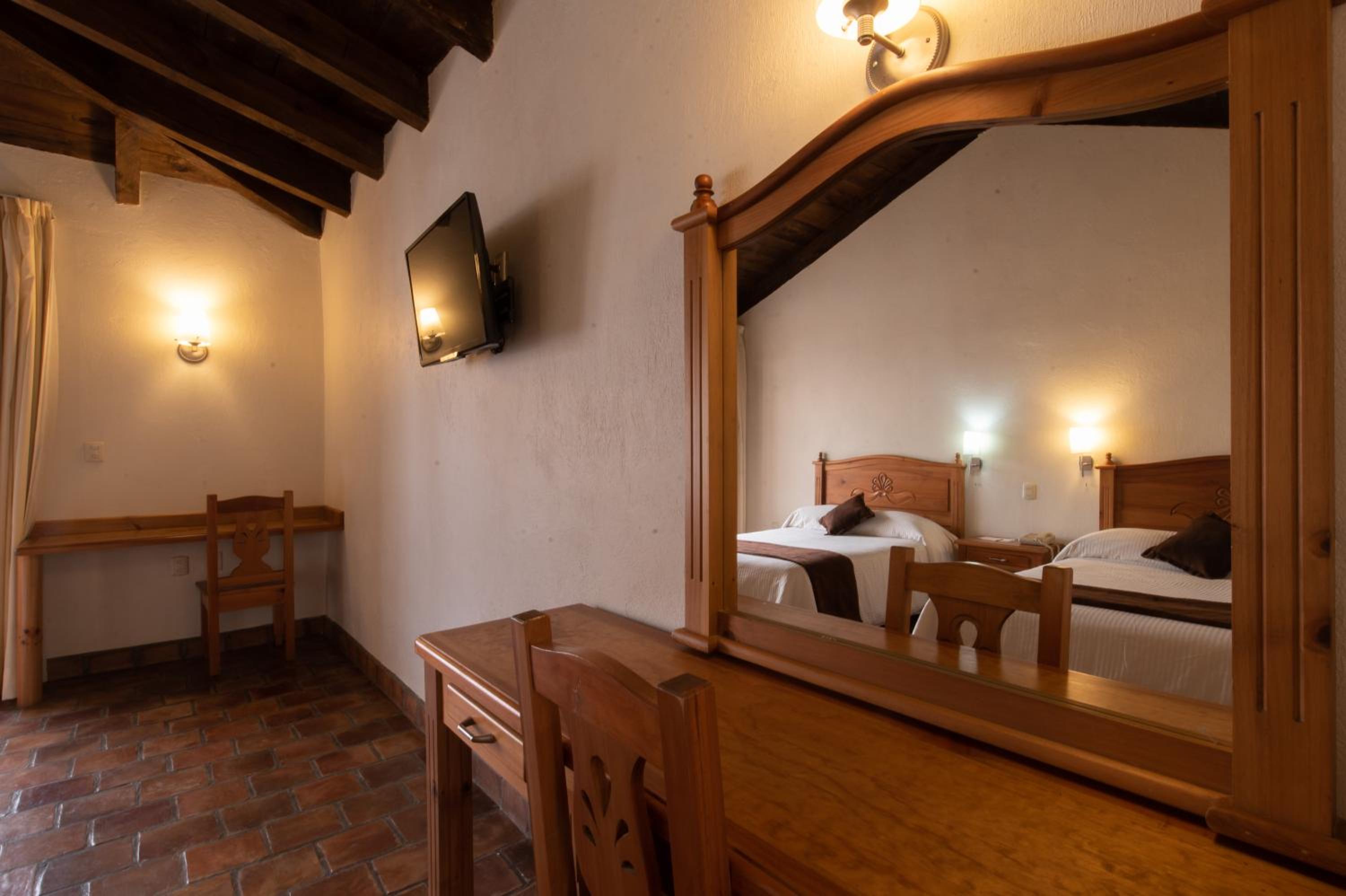 Standard Double Room with Two Double Beds - Photo 6