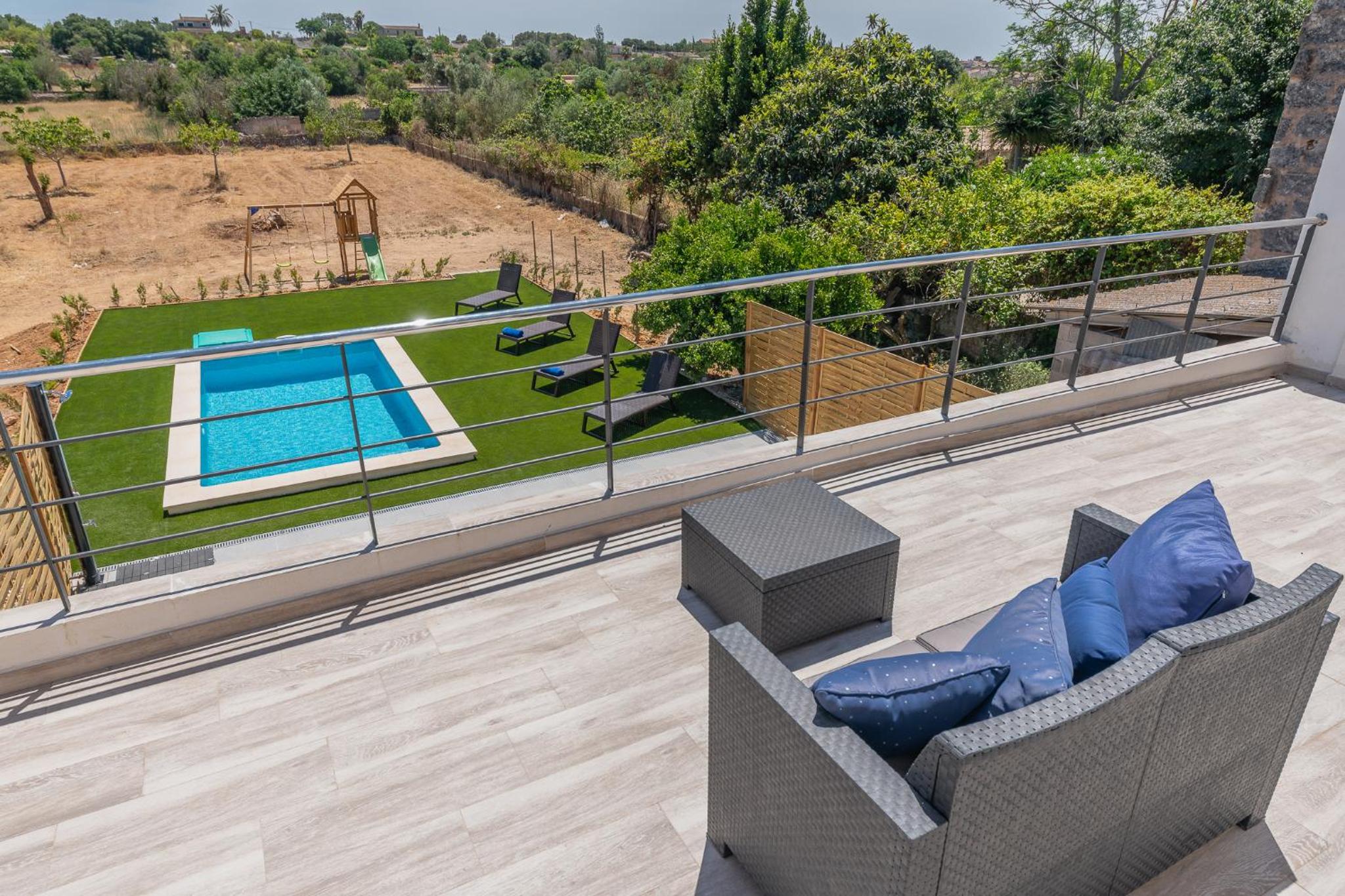 Villa photo 2