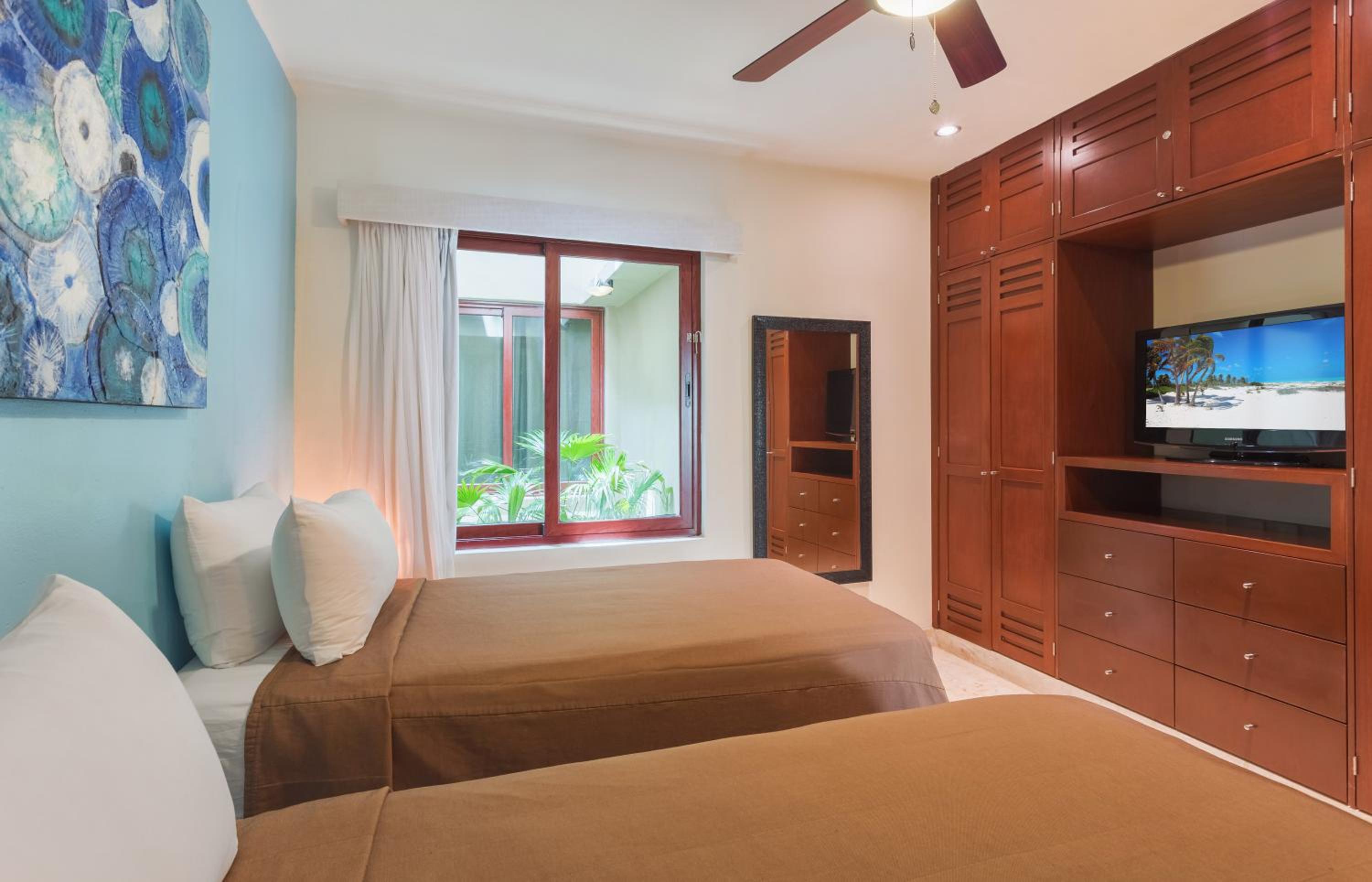 Two-Bedroom Apartment - Photo 3