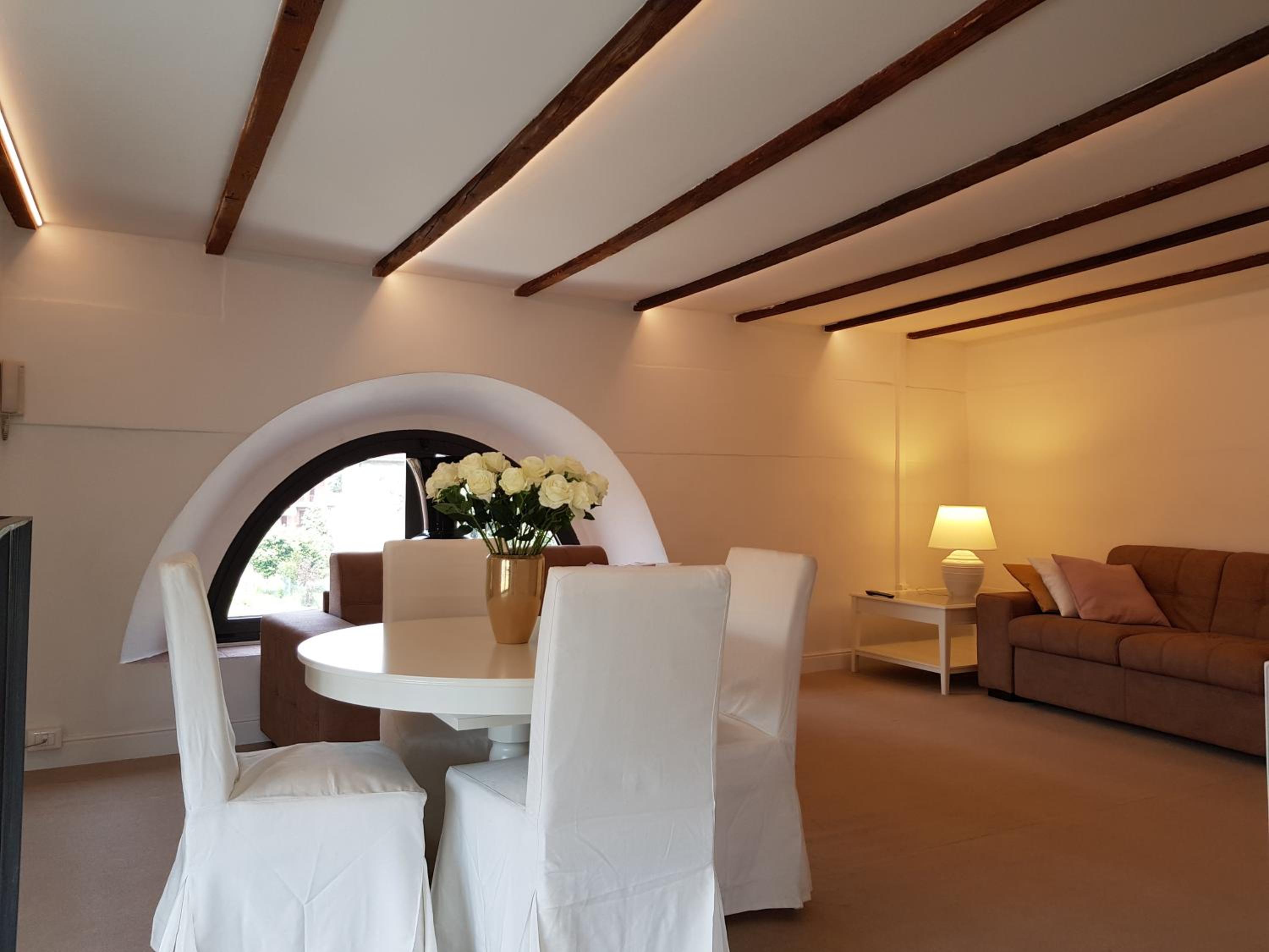 Penthouse Apartment - Photo 2