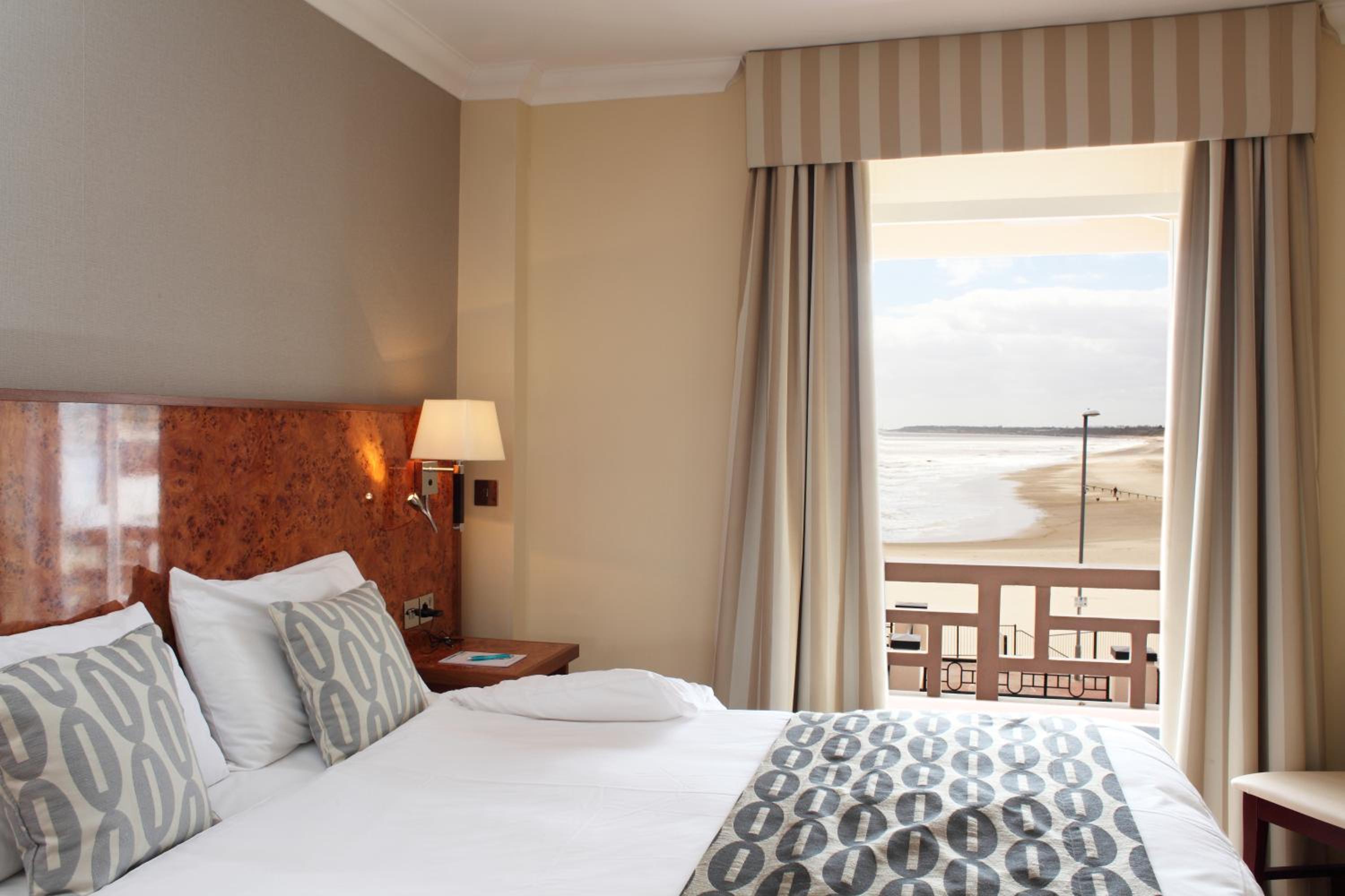 Premier Double Room with Sea View photo 2