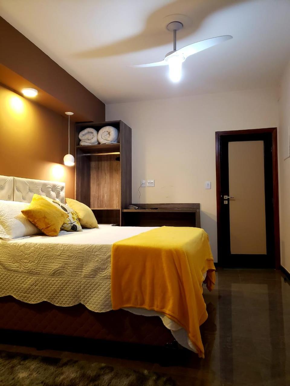 Queen Room with Spa Bath photo 2