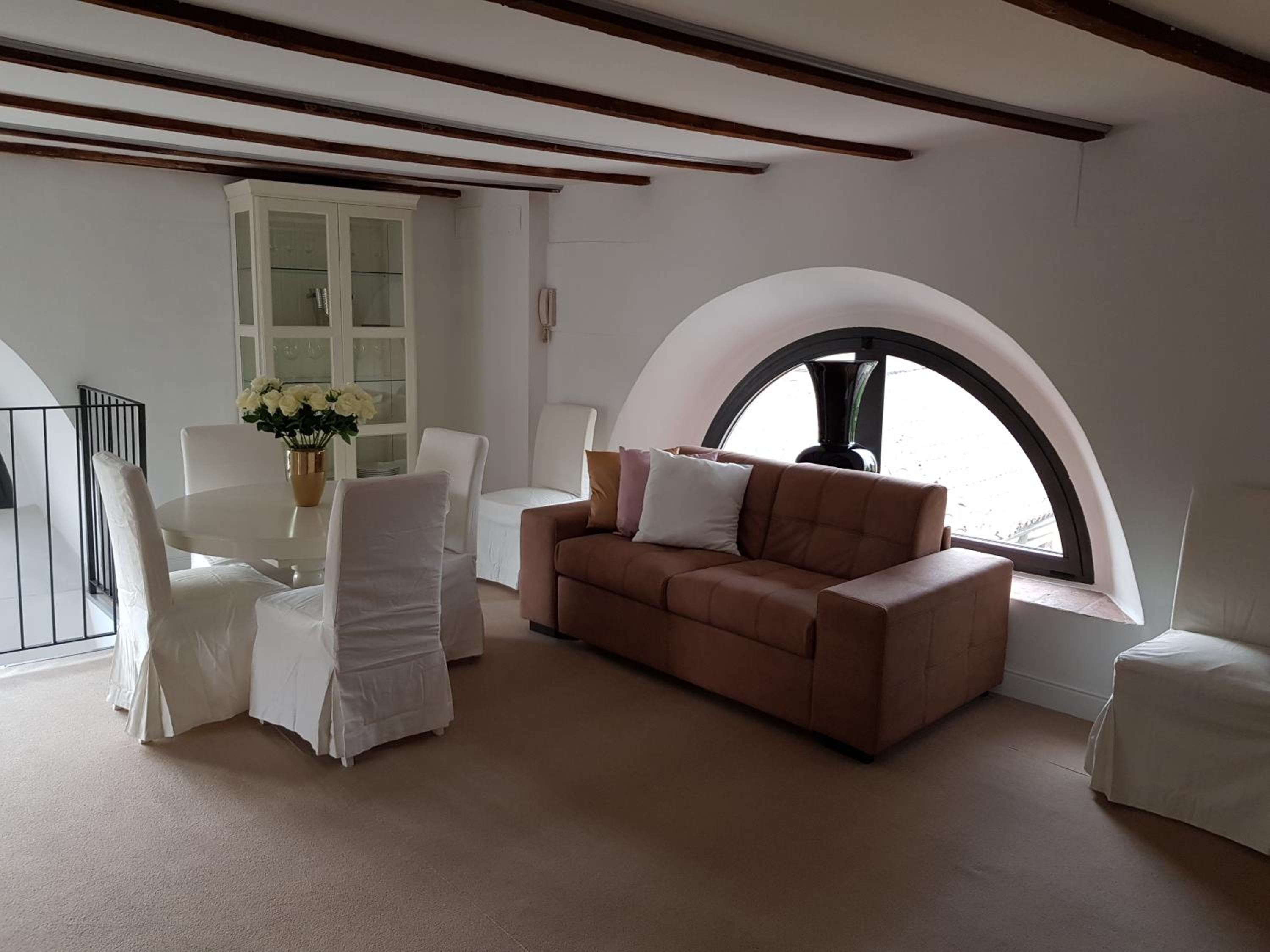 Penthouse Apartment - Photo 12