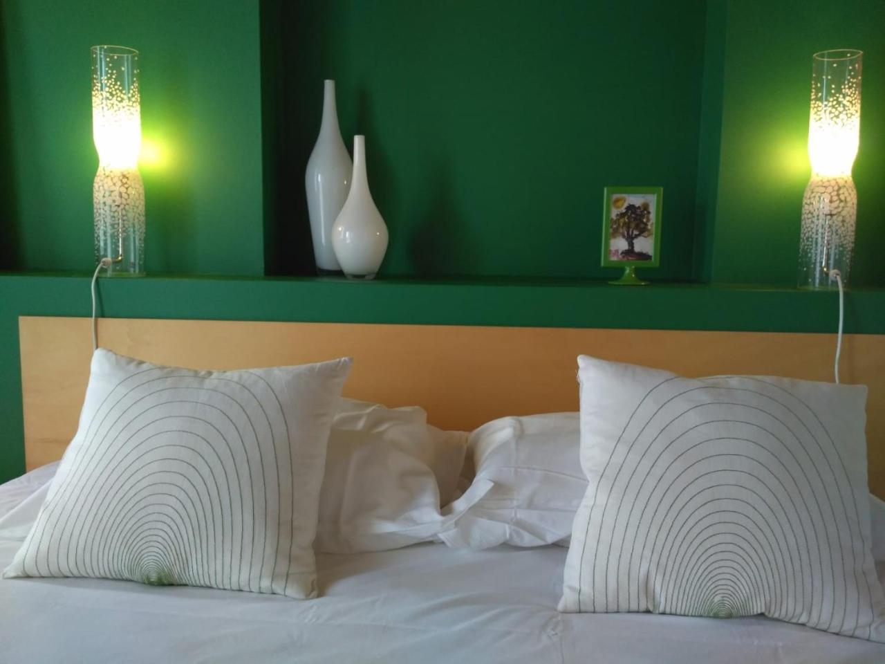Standard Double Room with Fan - Photo 4
