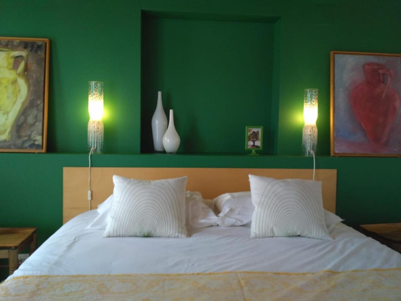 Standard Double Room with Fan - Photo 1