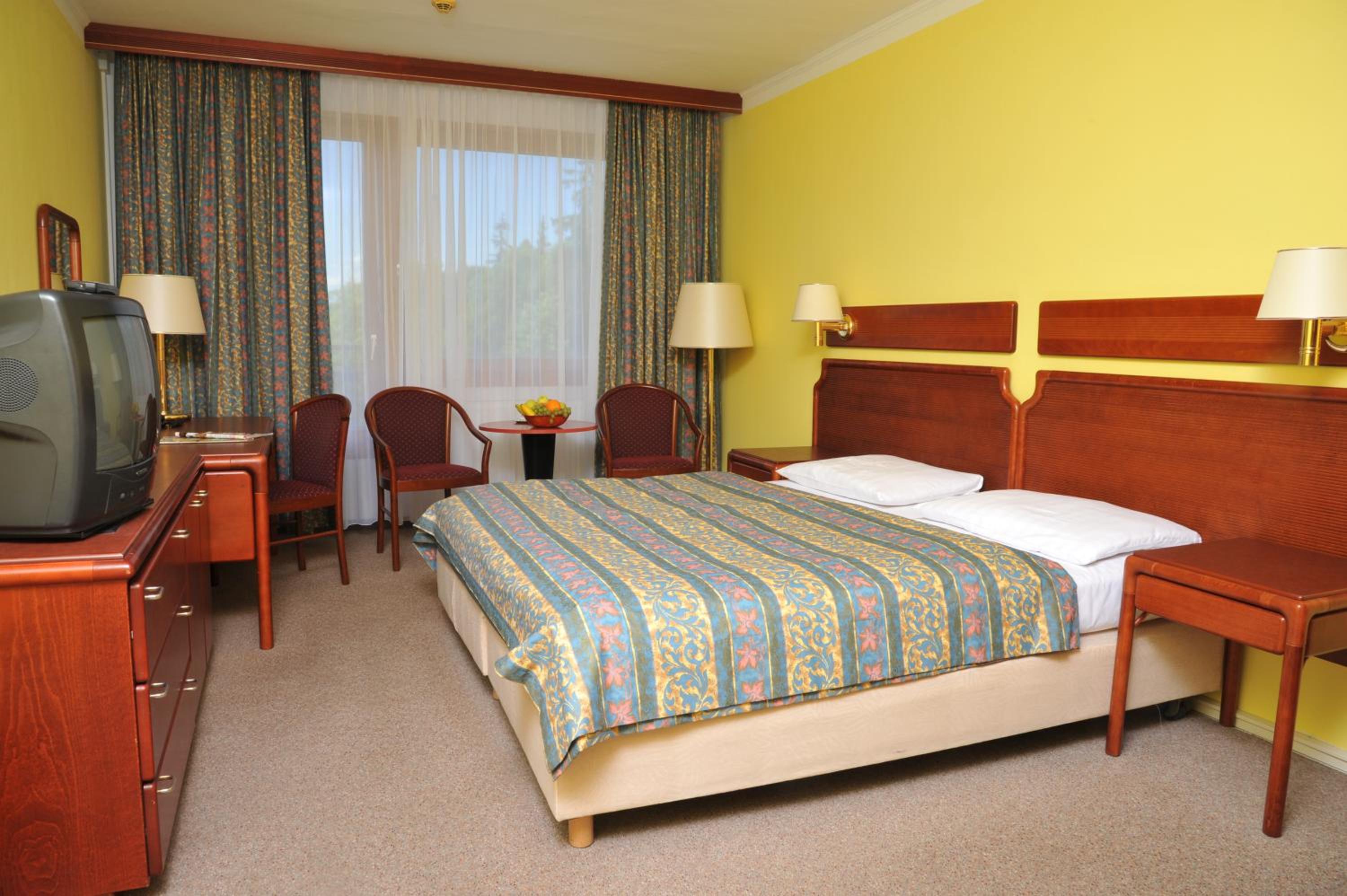 Double or Twin Room photo 3