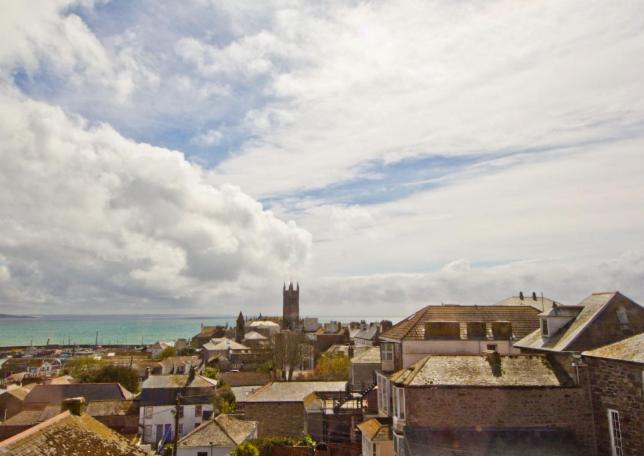 Double Room with Sea View - Photo 3