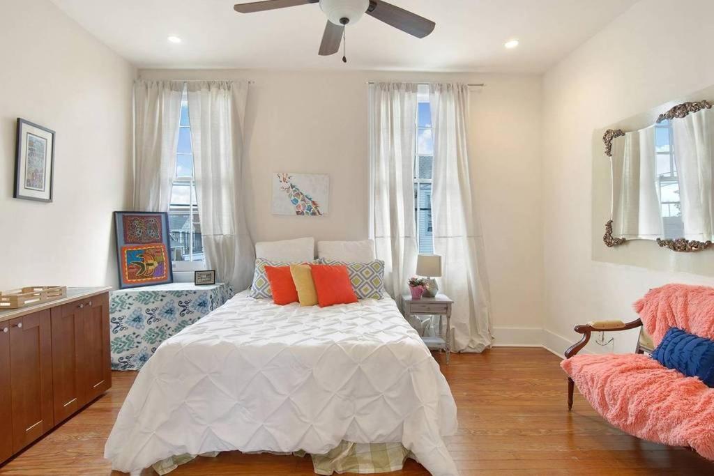 Apartment with Balcony - Photo 5