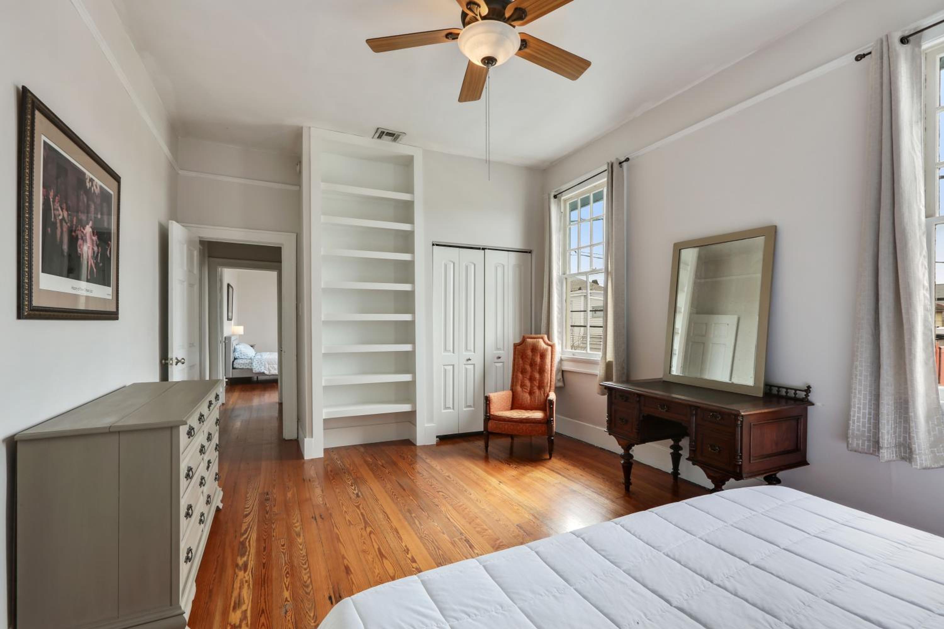 Three-Bedroom Apartment - Photo 9