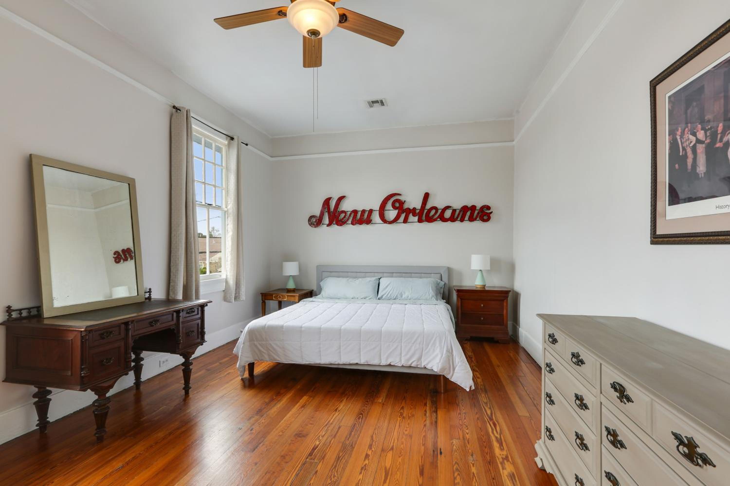 Three-Bedroom Apartment - Photo 10