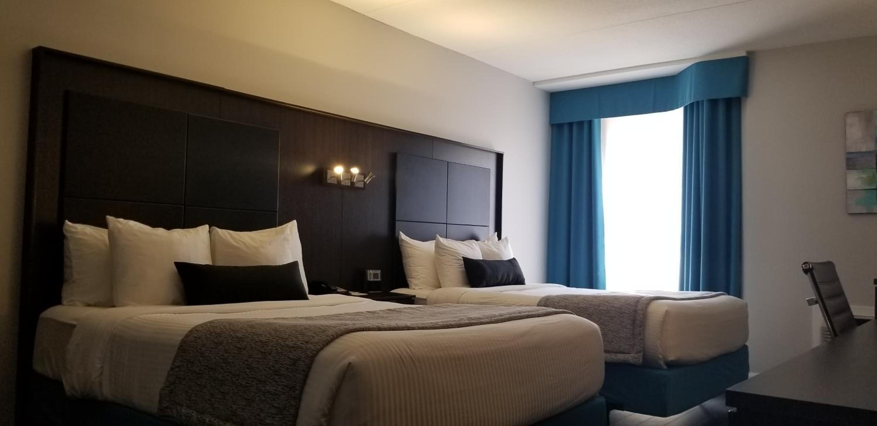 Queen Room with Two Queen Beds - Shower Only/Non-Smoking