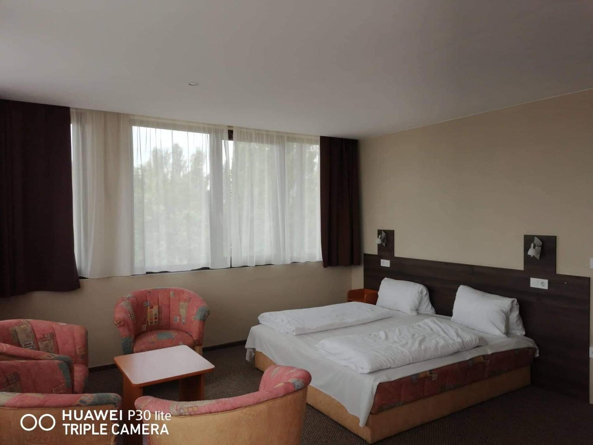 Family Room with Terrace photo 3