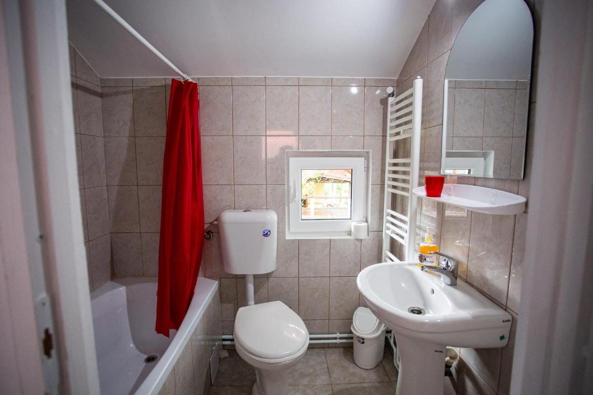 Double Room - Photo 4