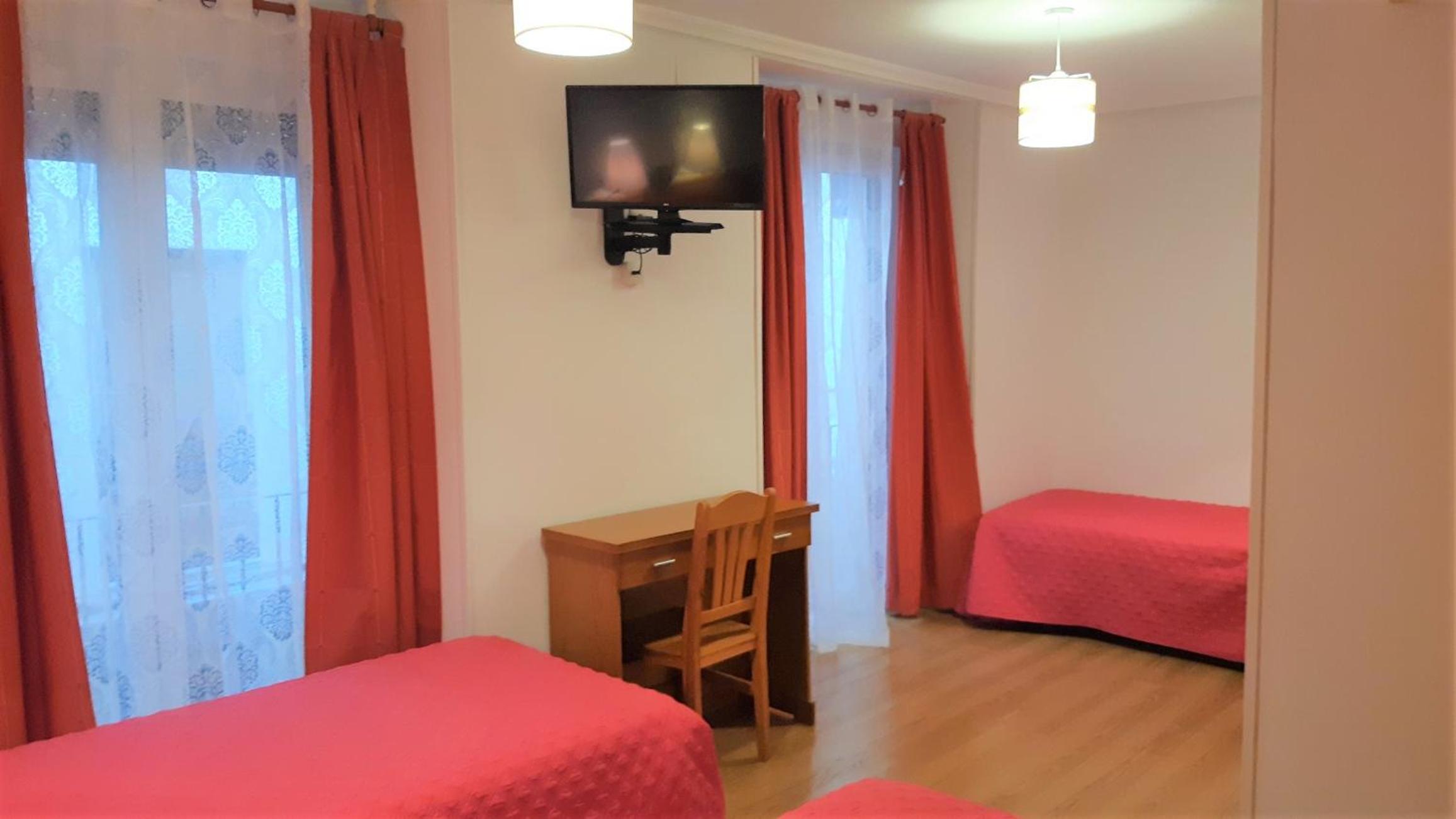 Habitación Triple con Baño Privado
