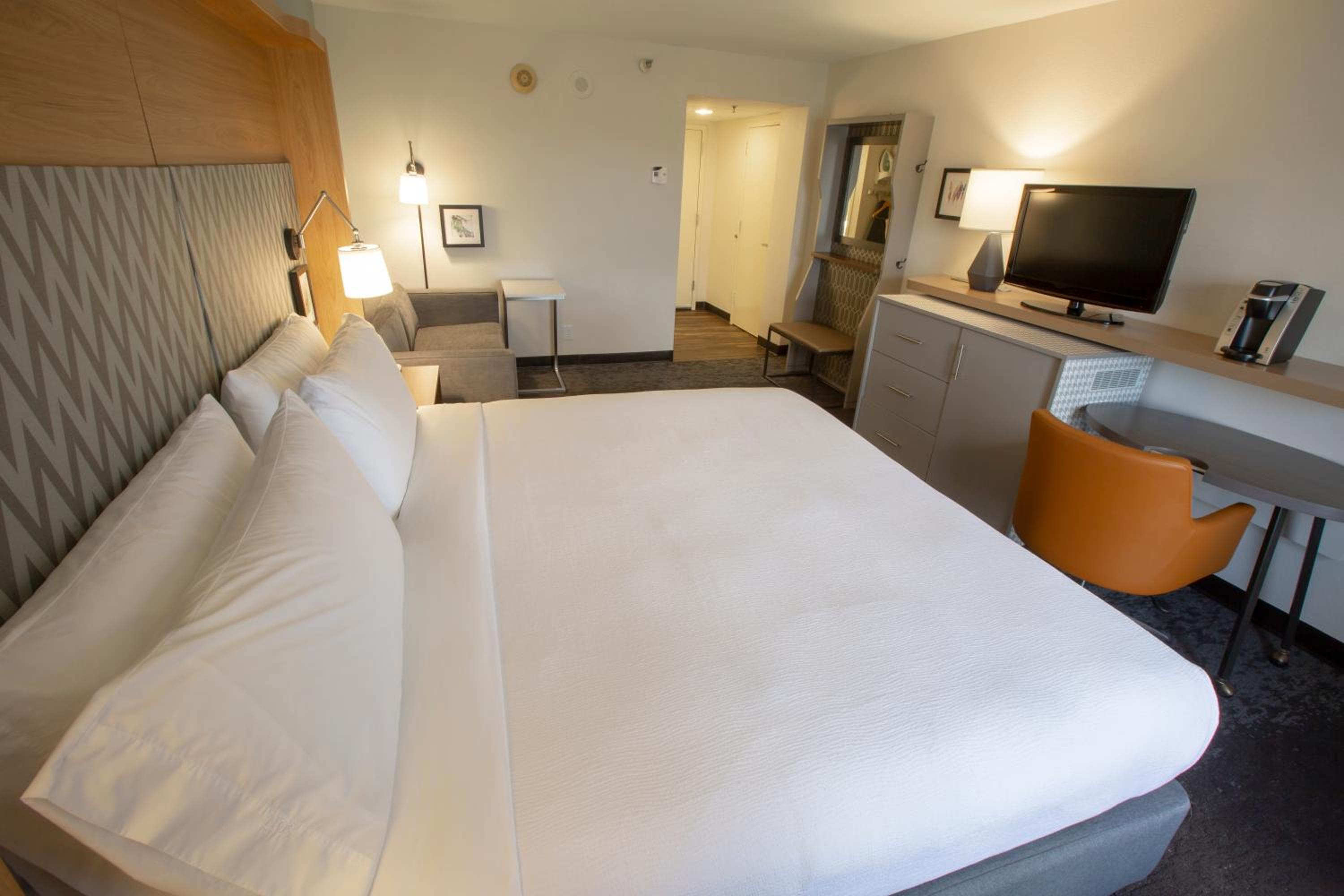 Available room