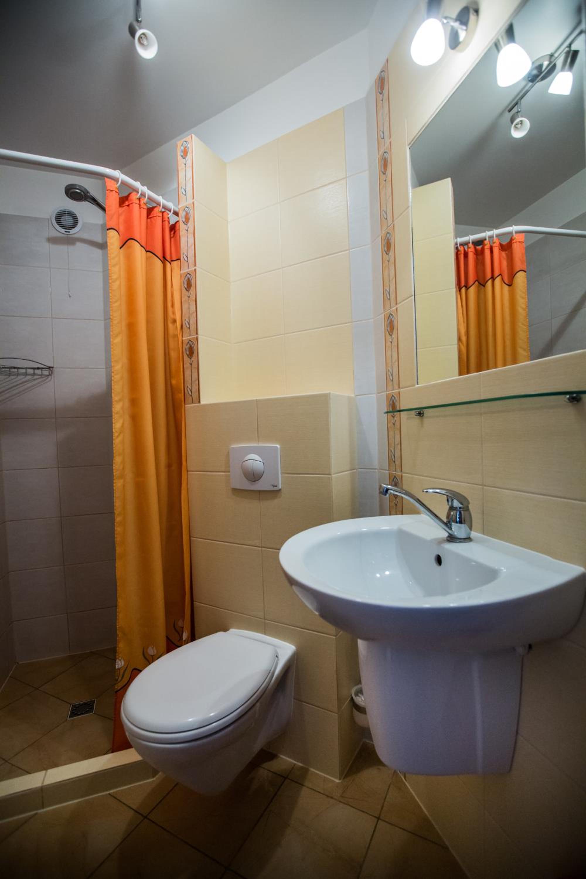 Double Room - Photo 3