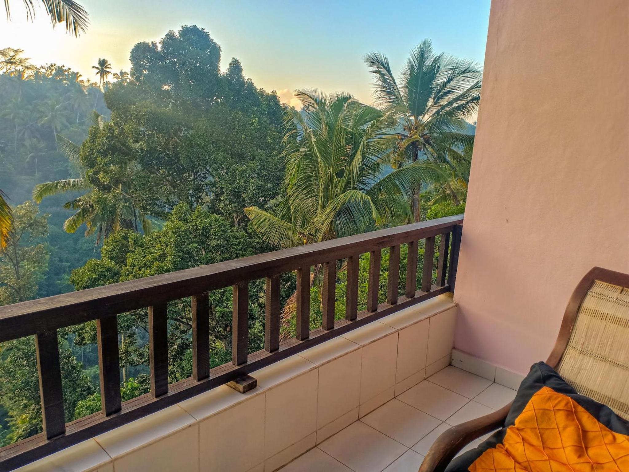 Double Room with Balcony - Photo 6