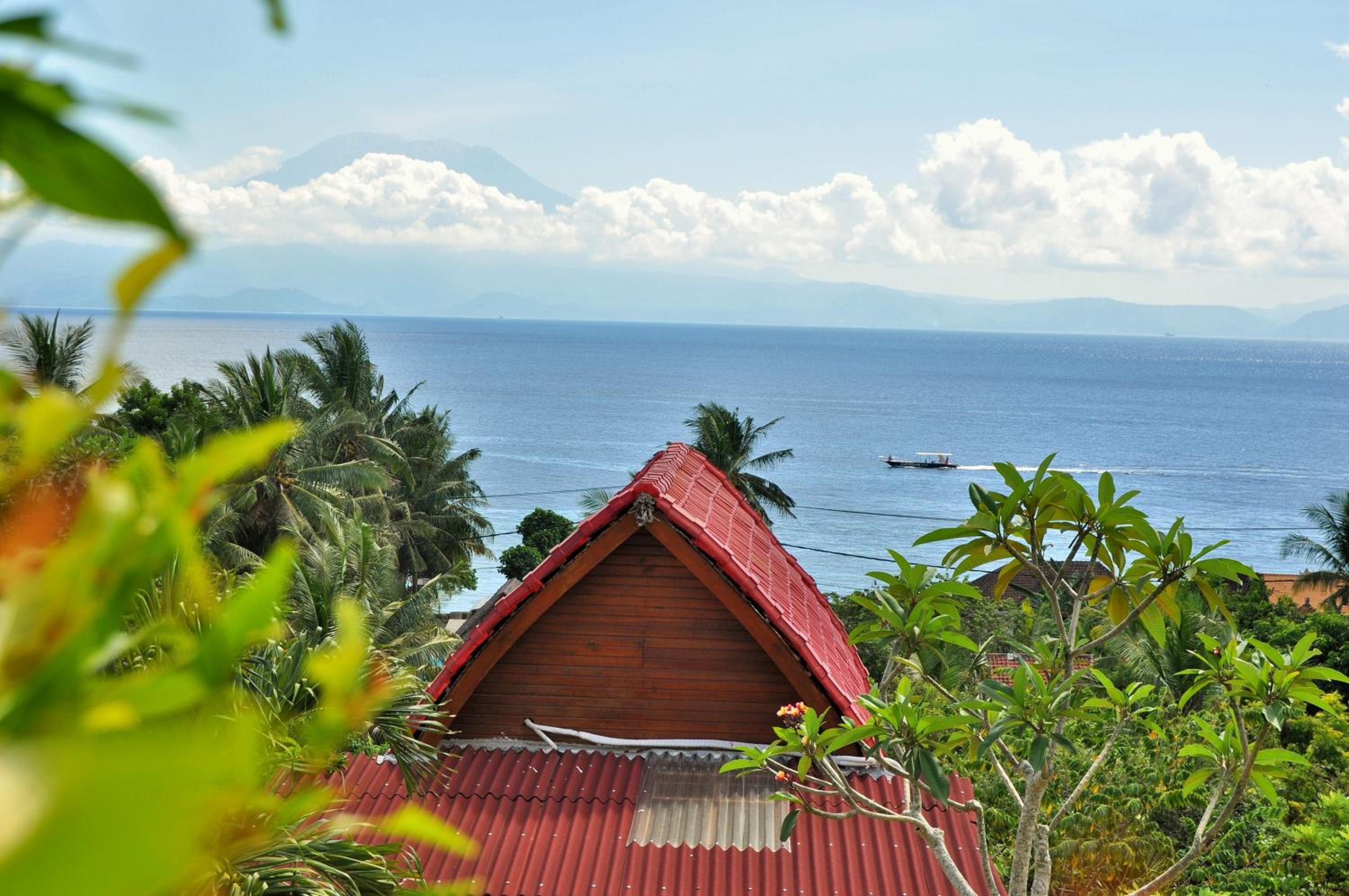 Deluxe Bungalow with Ocean and Agung Mount View - Photo 63