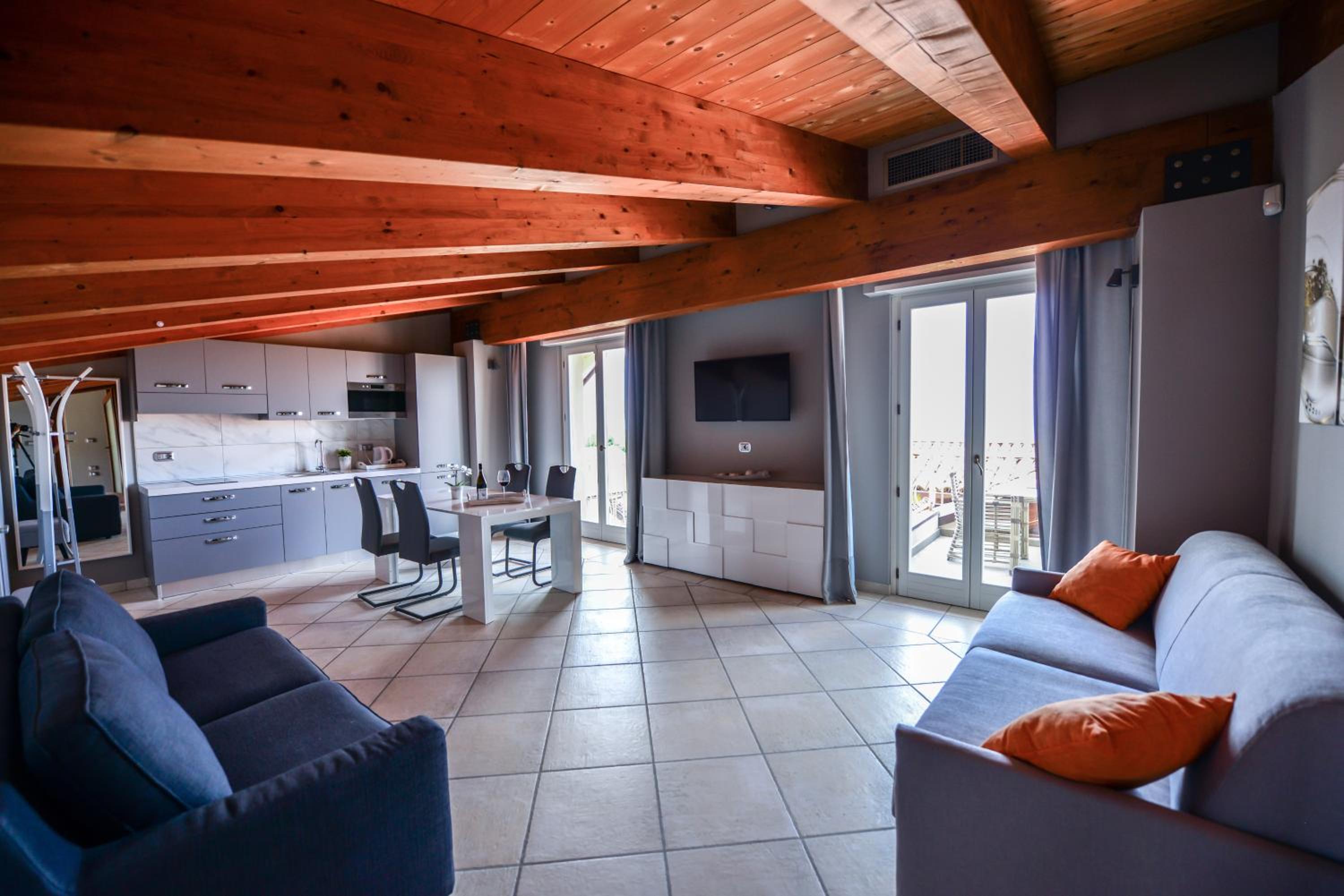 One-Bedroom Suite - Photo 1