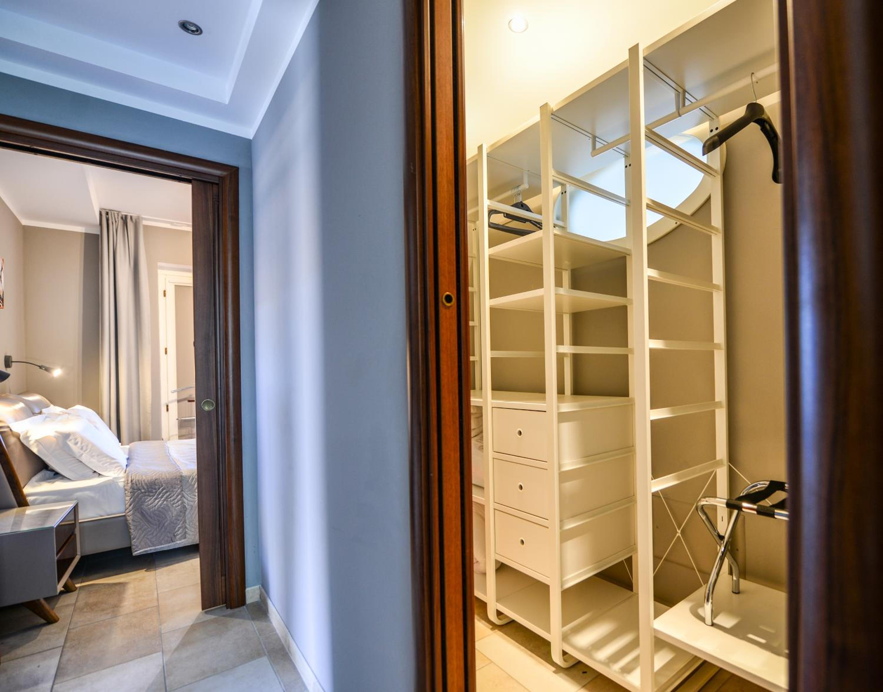 Apartment - Photo 4