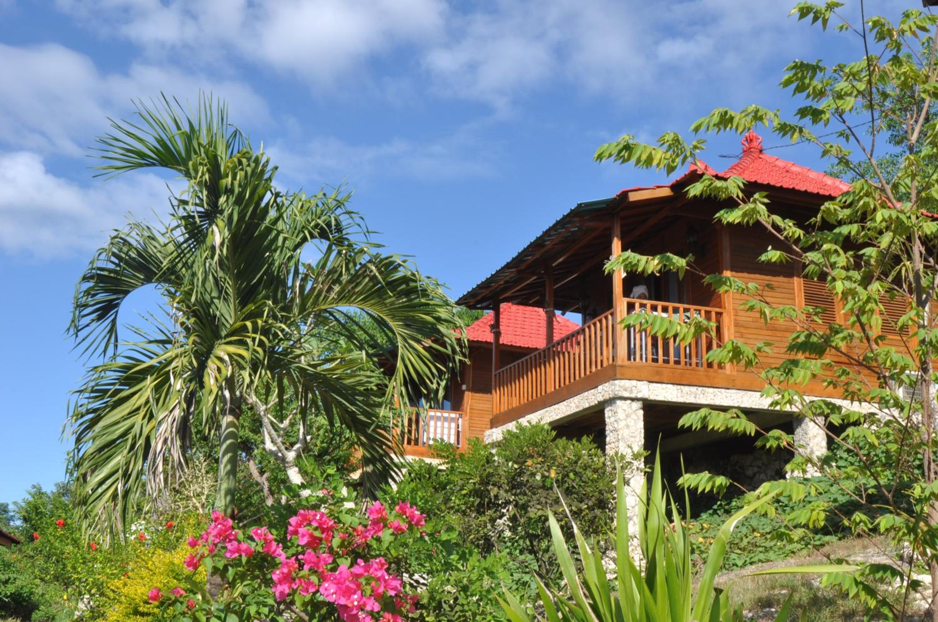Deluxe Bungalow with Ocean and Agung Mount View - Photo 2