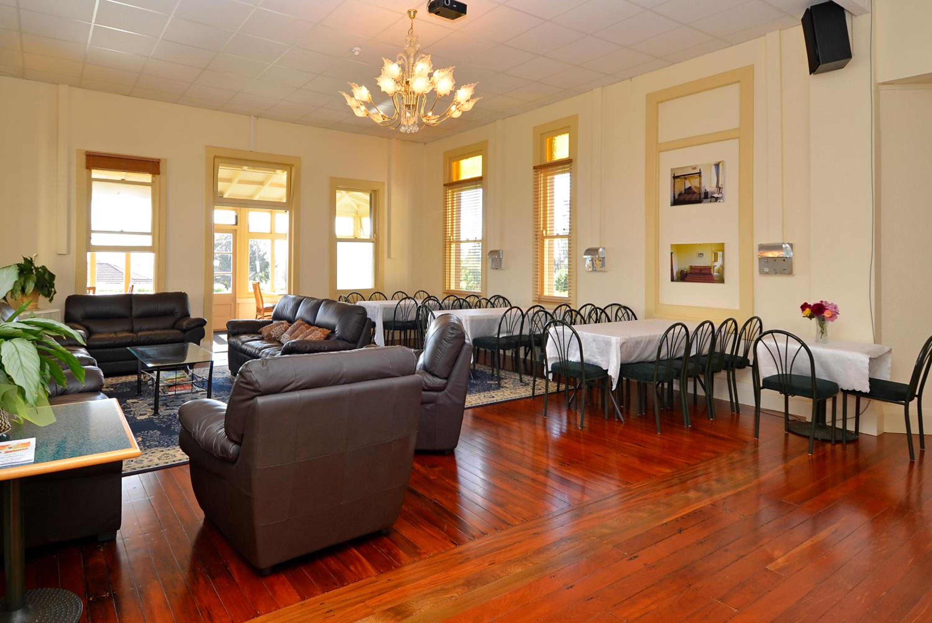 Standard Queen Room - Photo 3
