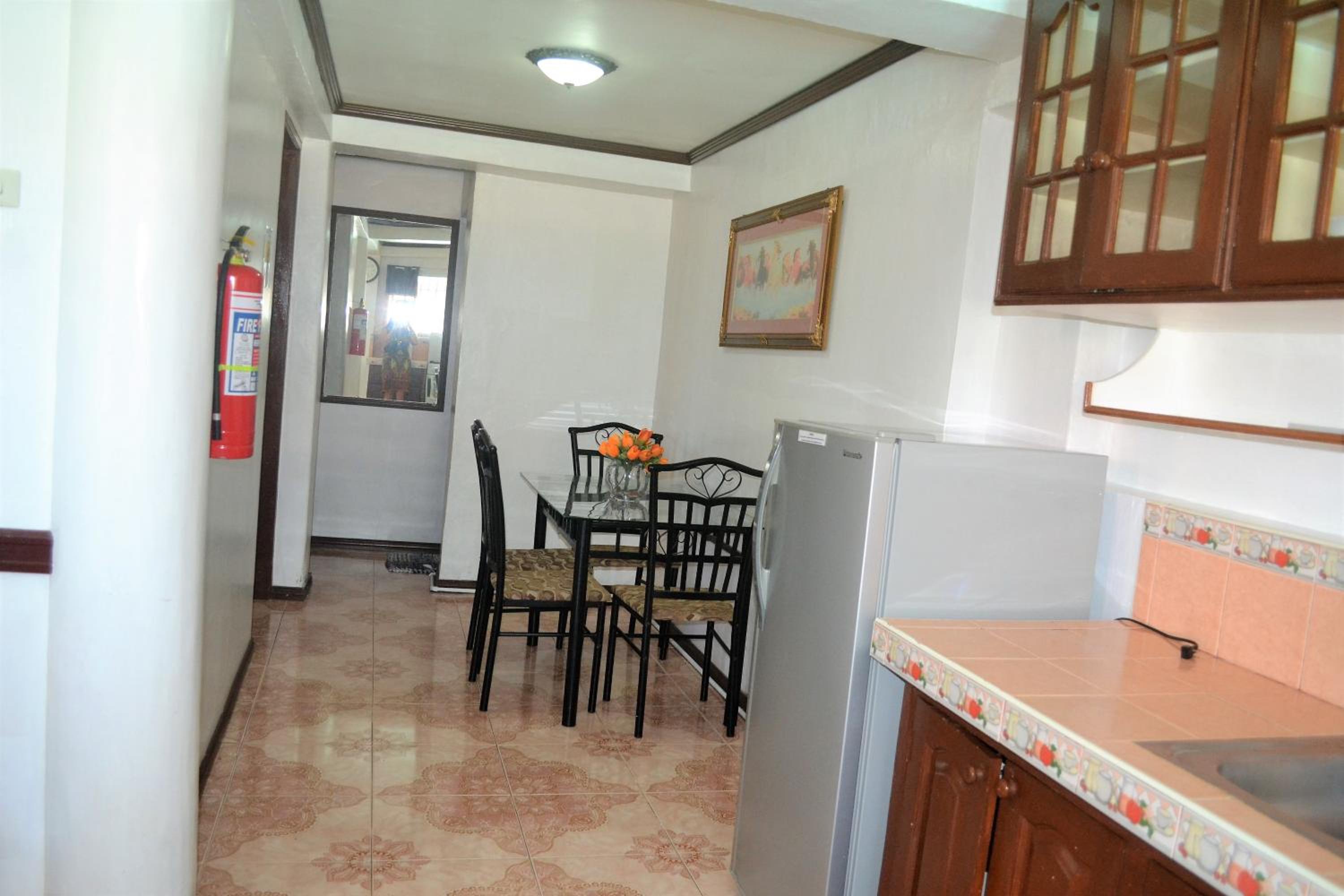 Family Two-Bedroom Apartment with View photo 2