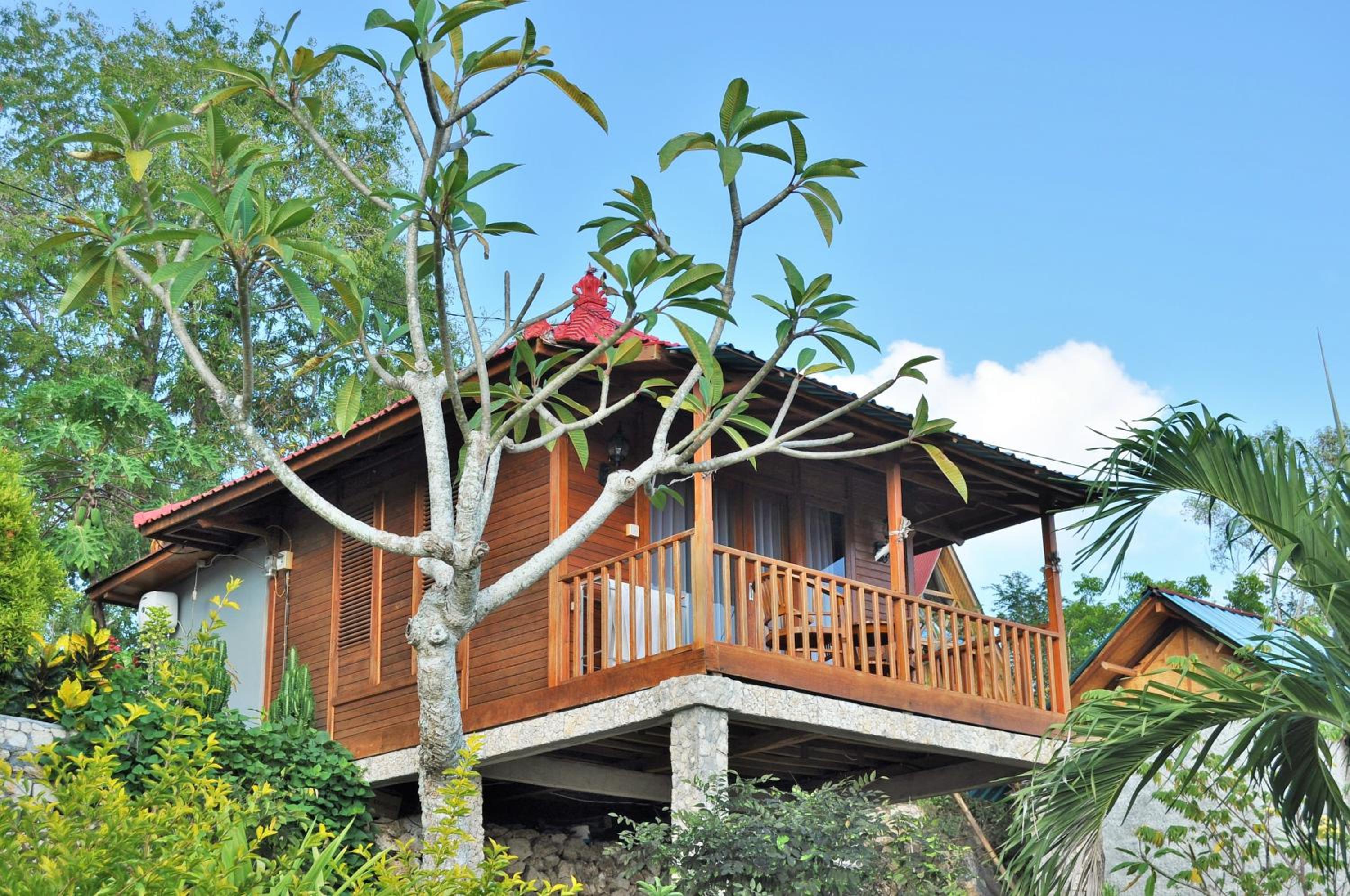 Deluxe Bungalow with Ocean and Agung Mount View - Photo 54
