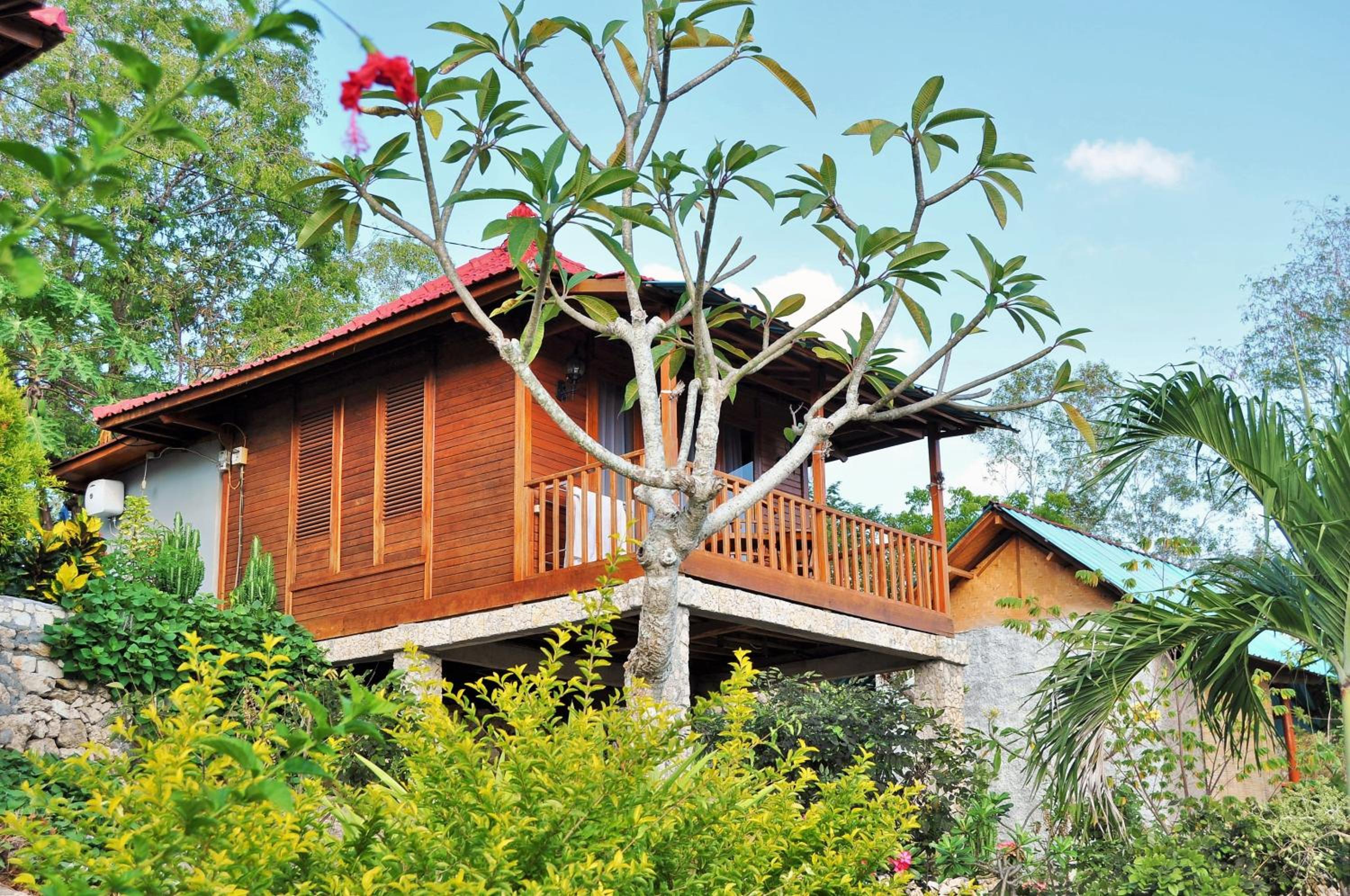 Deluxe Bungalow with Ocean and Agung Mount View - Photo 53