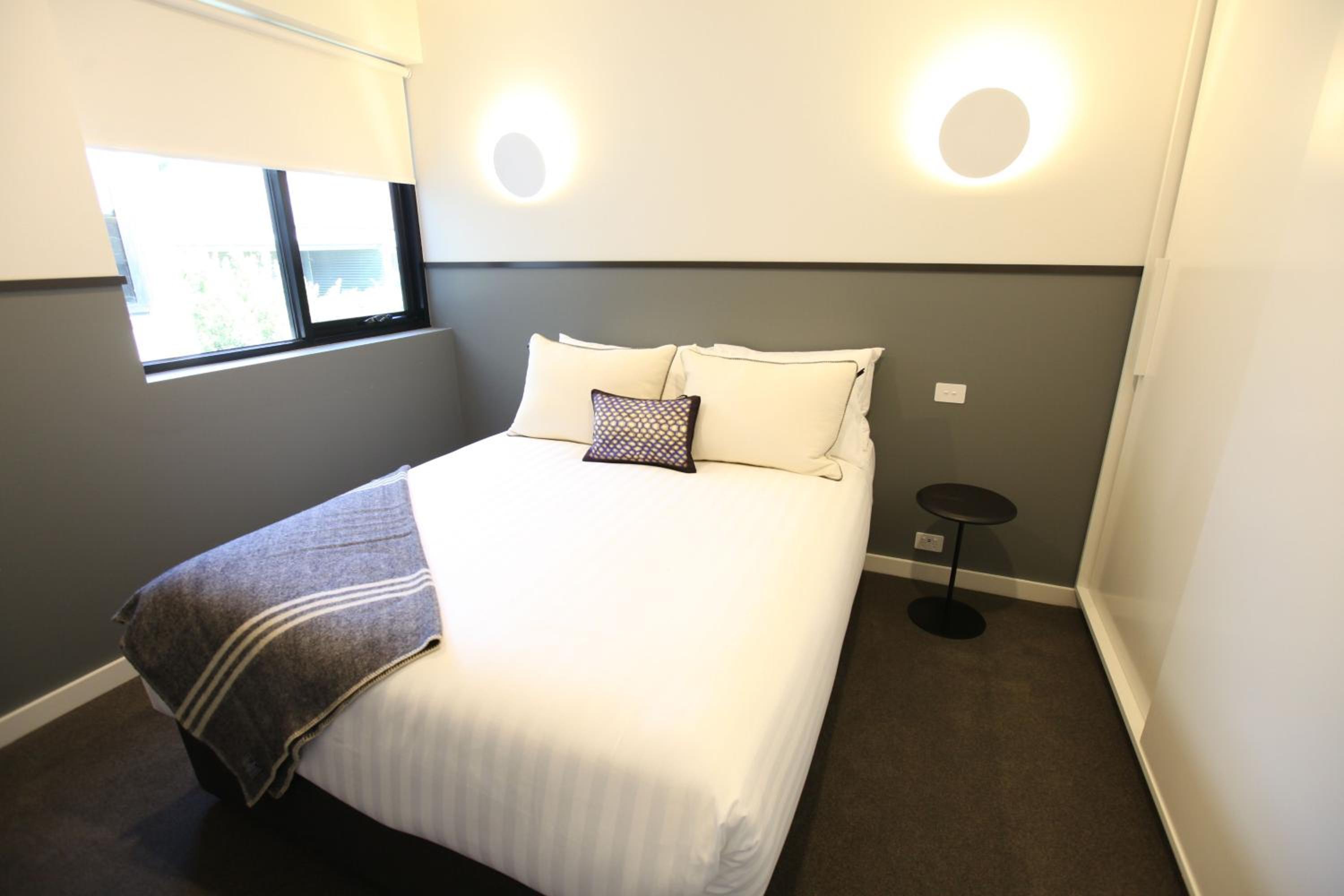 Three-Bedroom Apartment - Photo 6