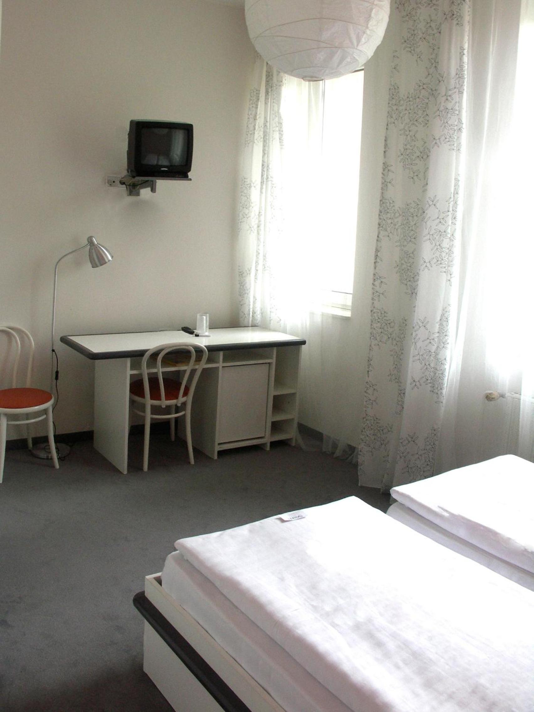 Double or Twin Room - Photo 20