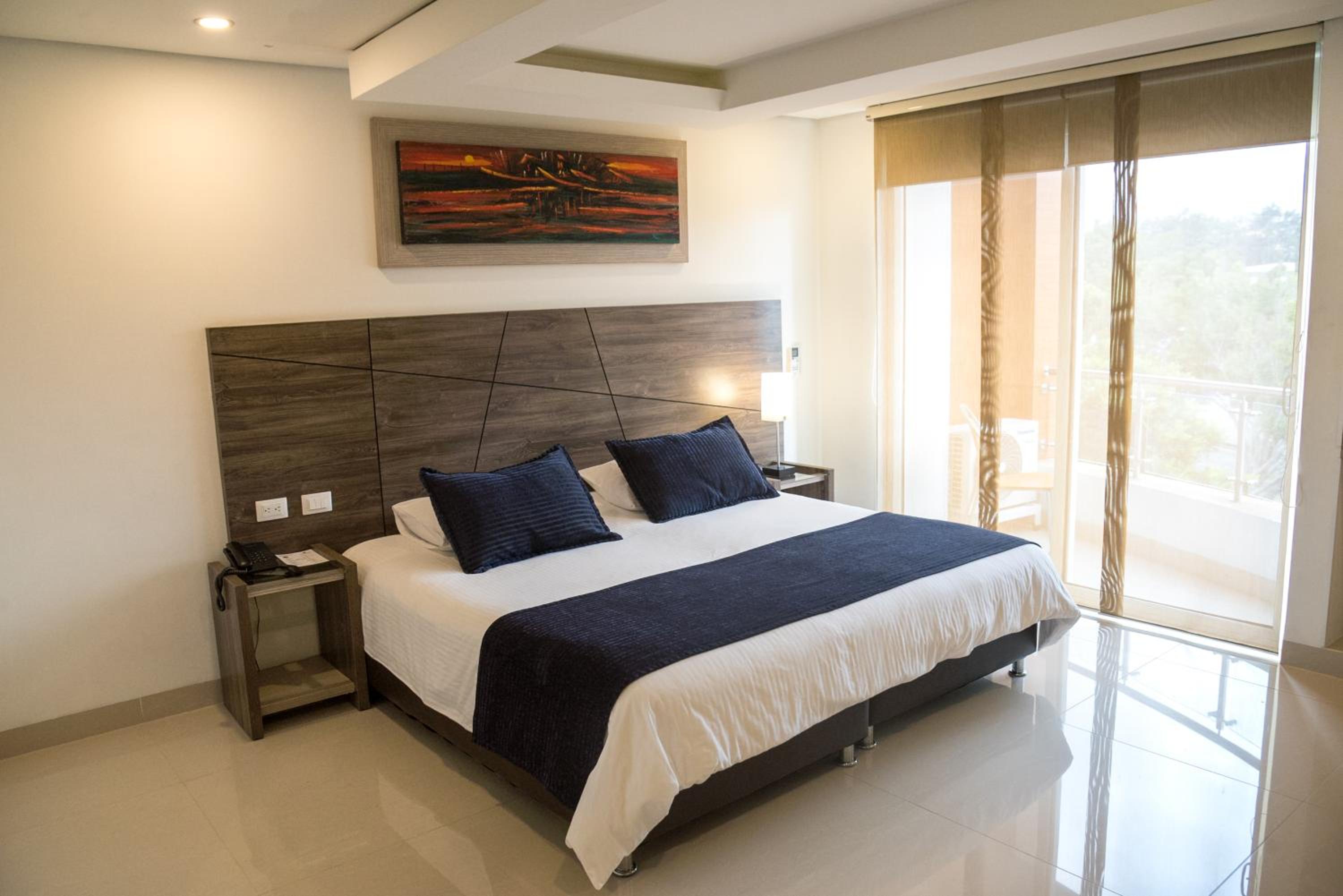 Suite with Balcony photo 3