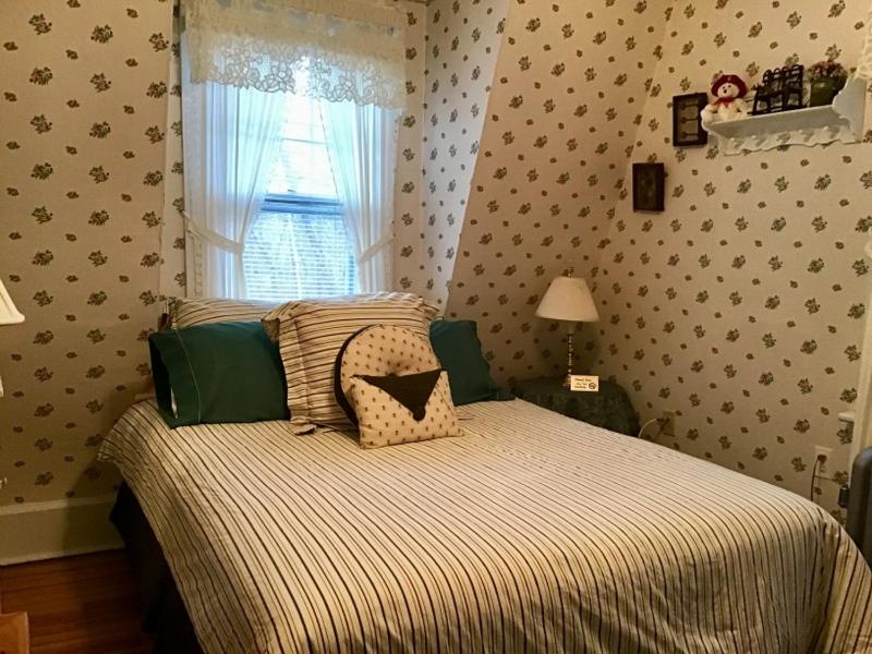 Standard Queen Room - Photo 1