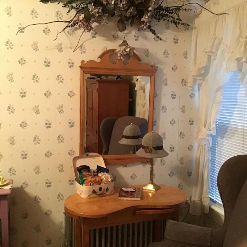 Queen Room with Garden View - Photo 2
