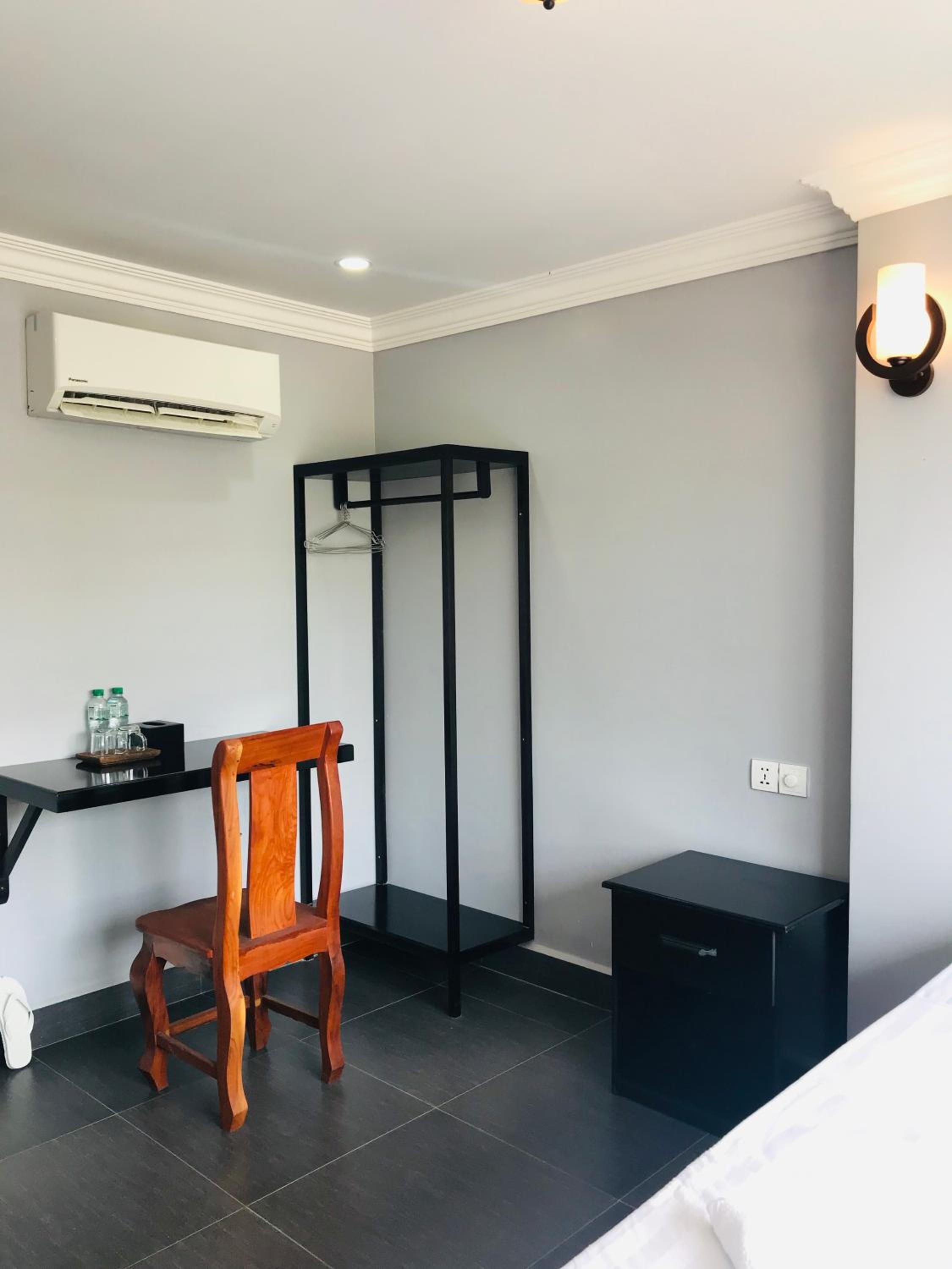 Standard Double Room - Photo 2
