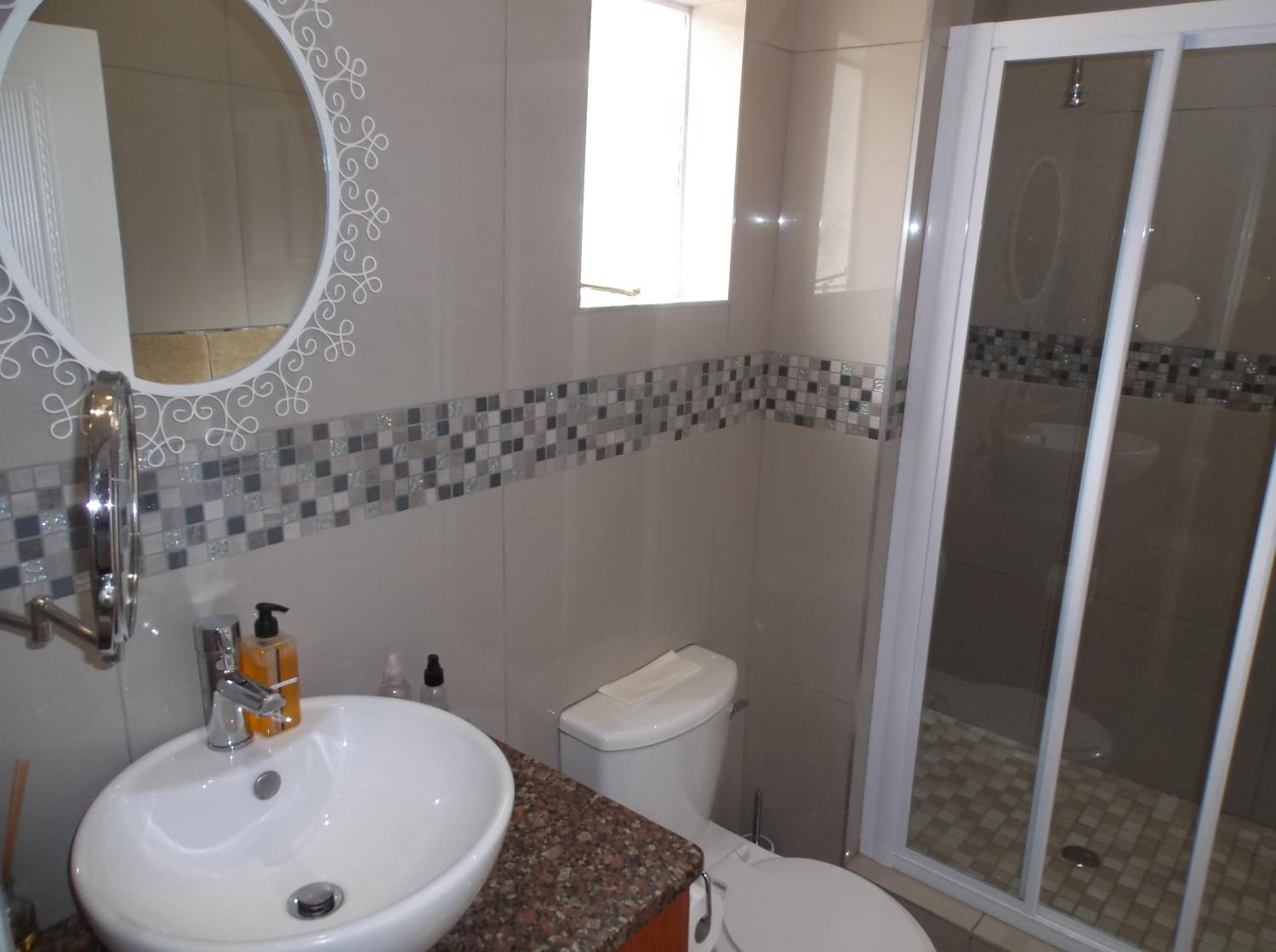 Family Suite with Balcony Self Catering - Photo 20