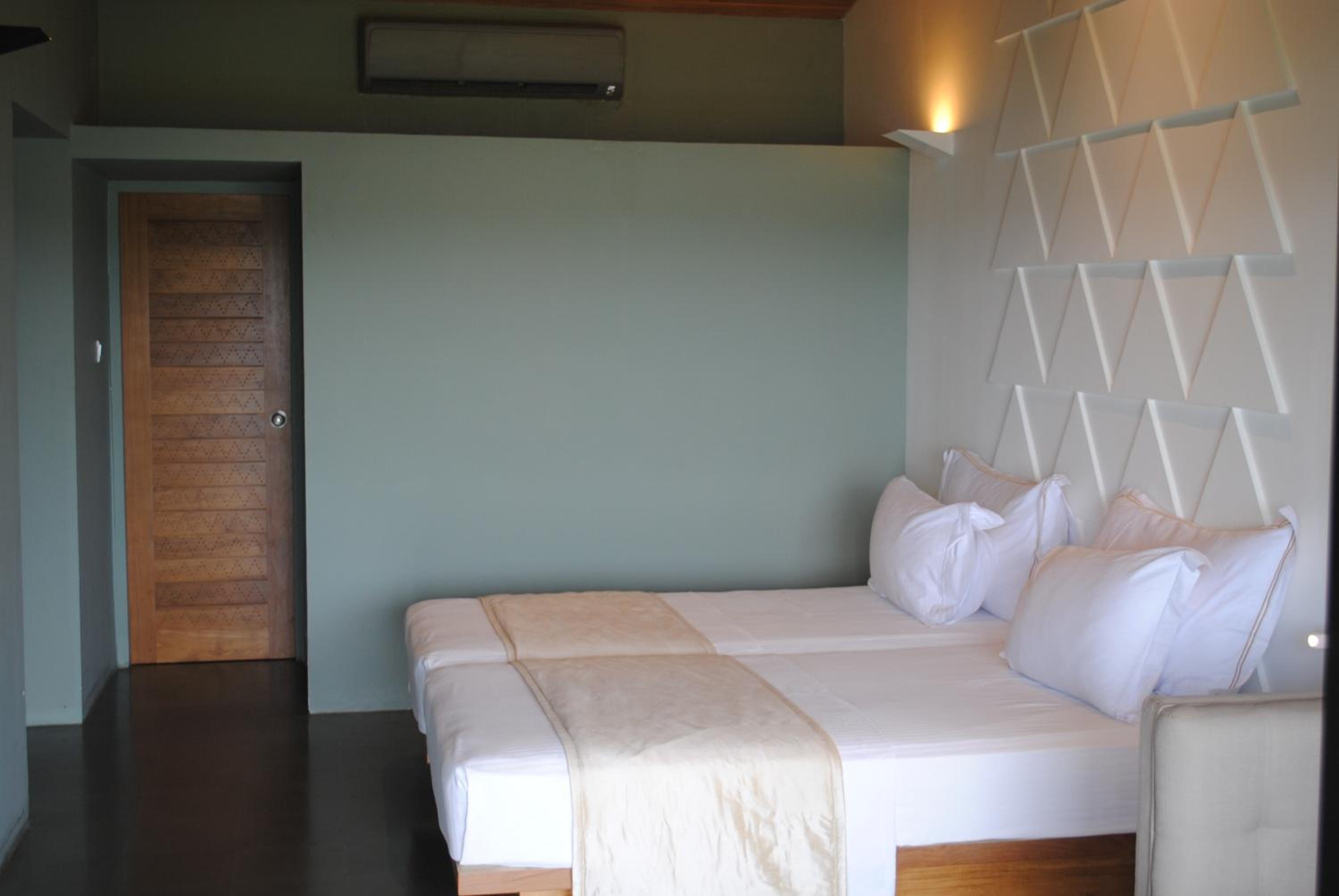 Standard Double Room - Photo 5