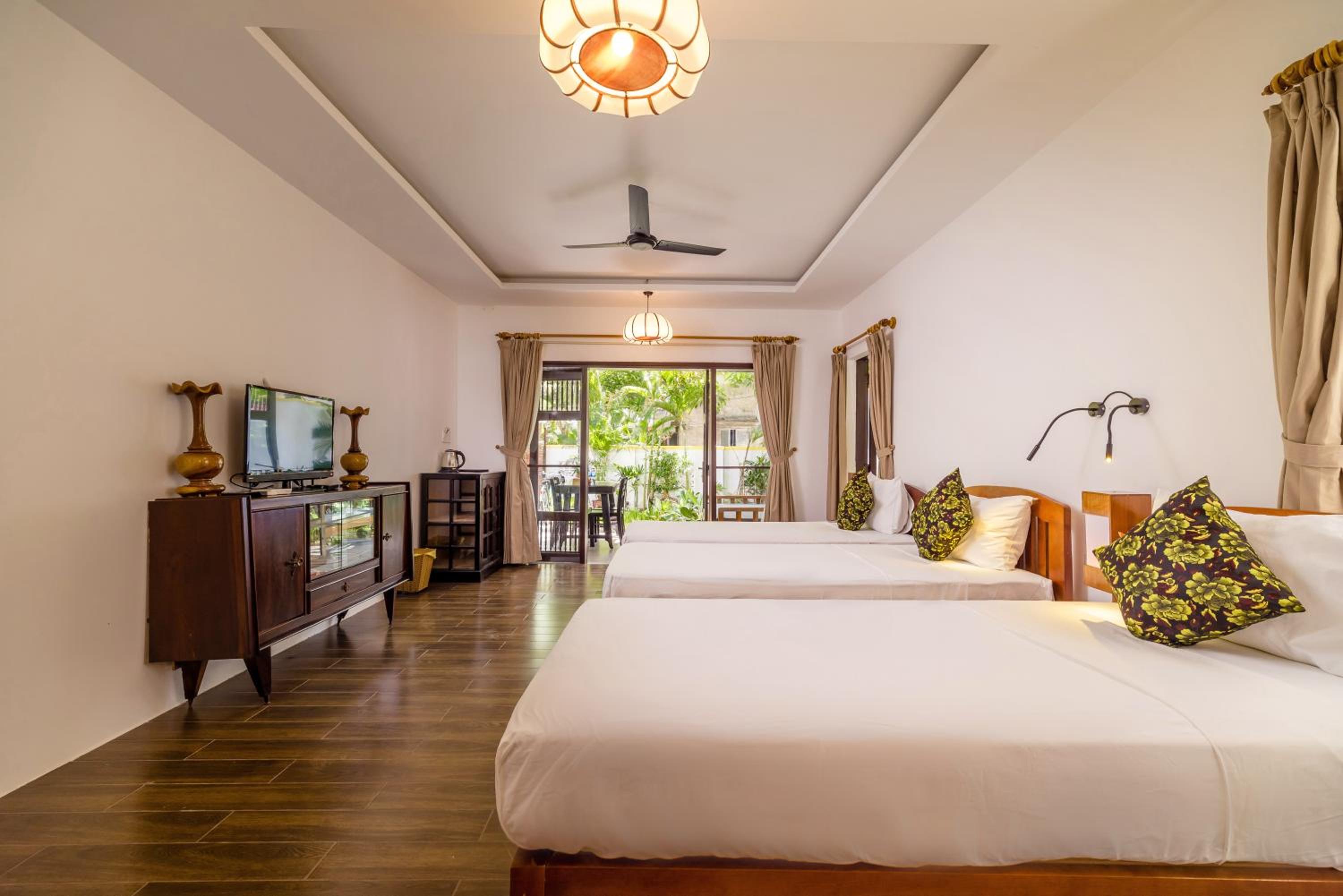 Deluxe Triple Room
