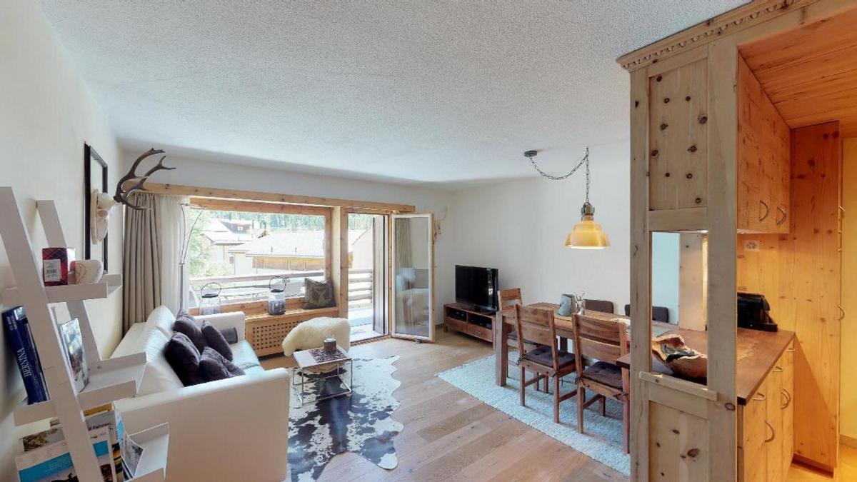 One-Bedroom Apartment photo 1
