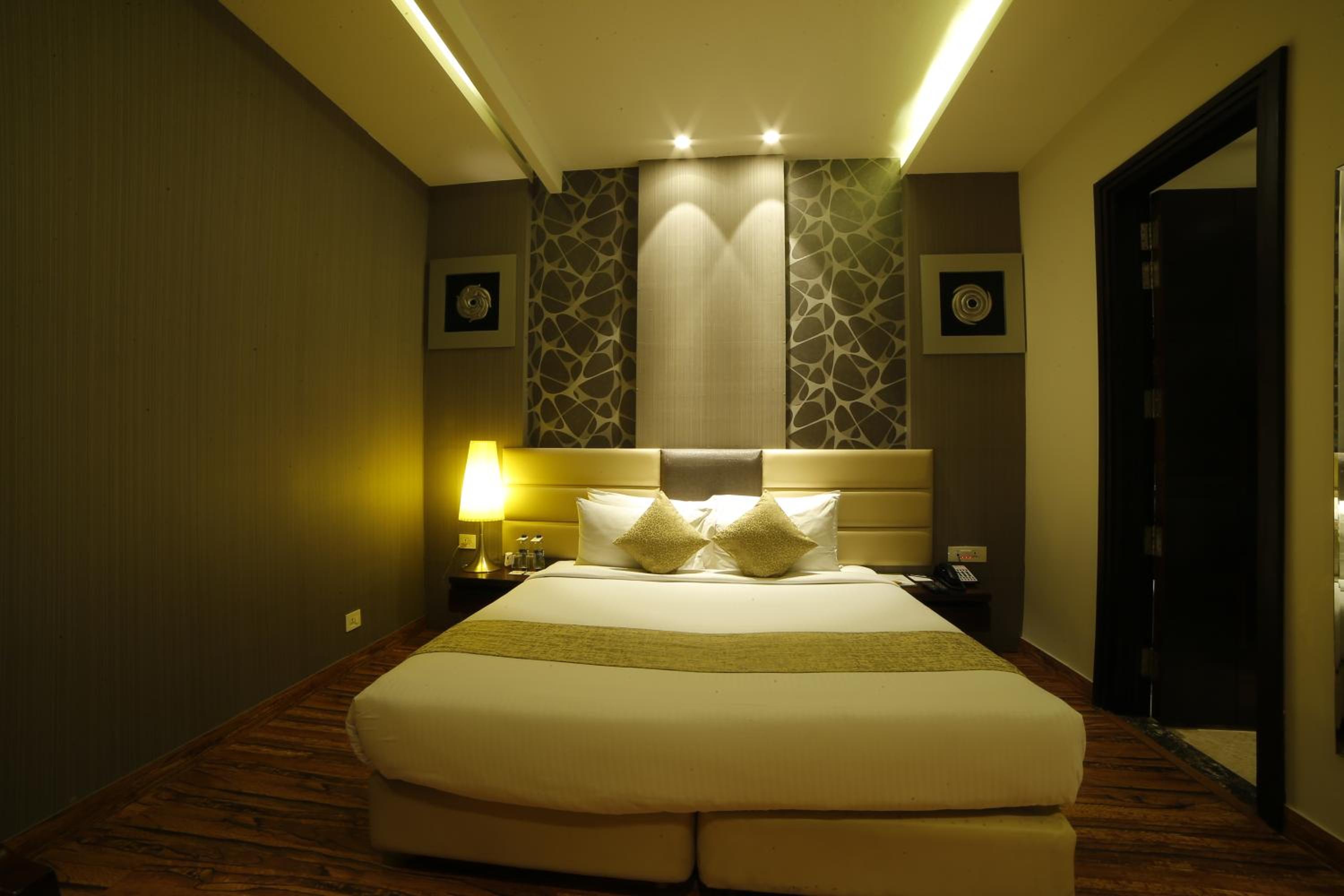 Standard Double Room - Photo 2