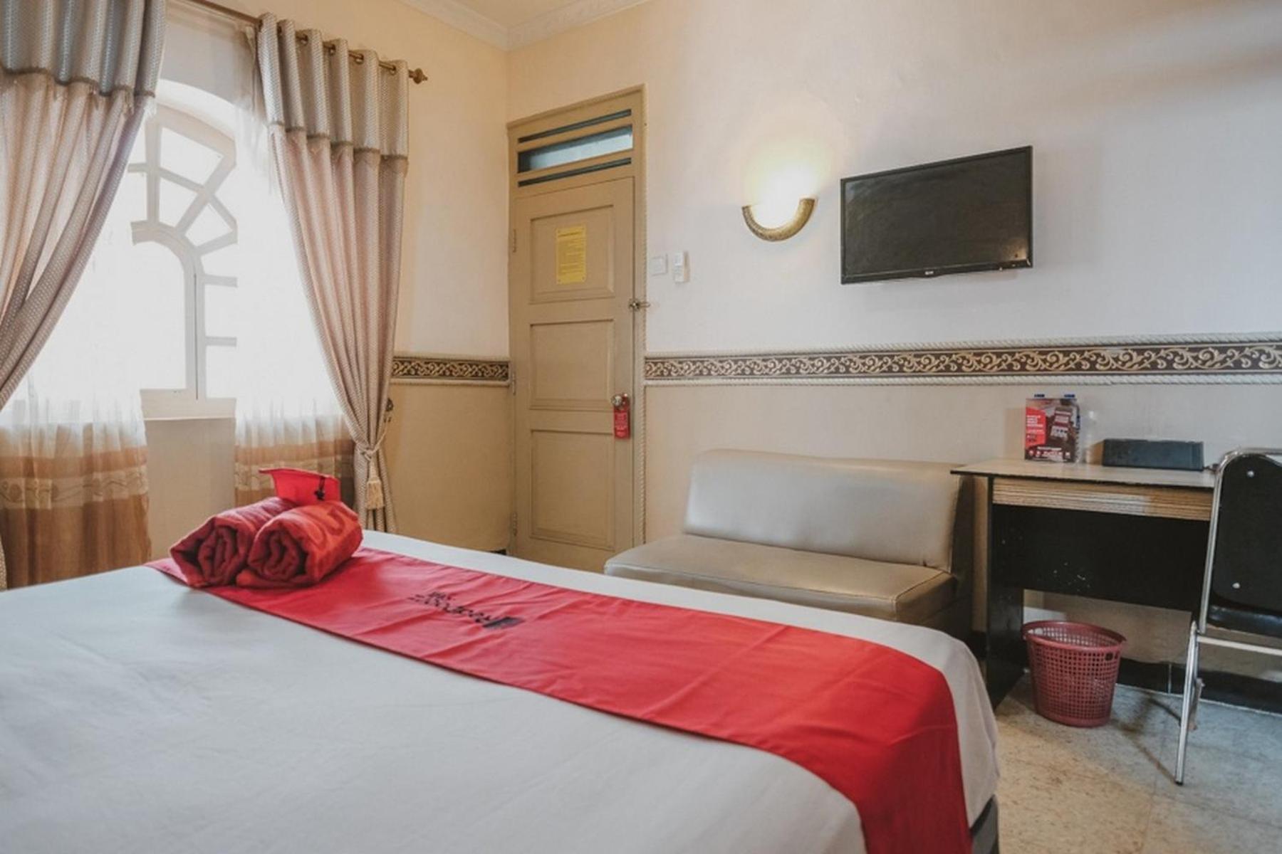 Double Room - Photo 5
