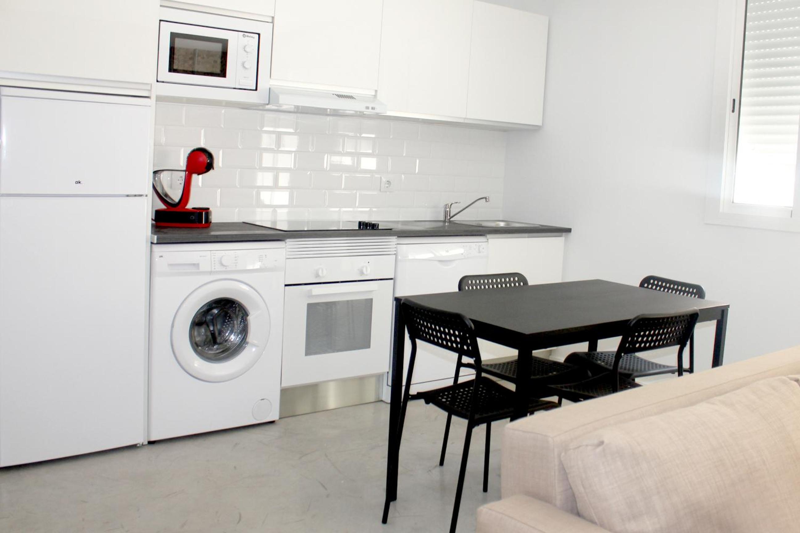 Apartment photo 2