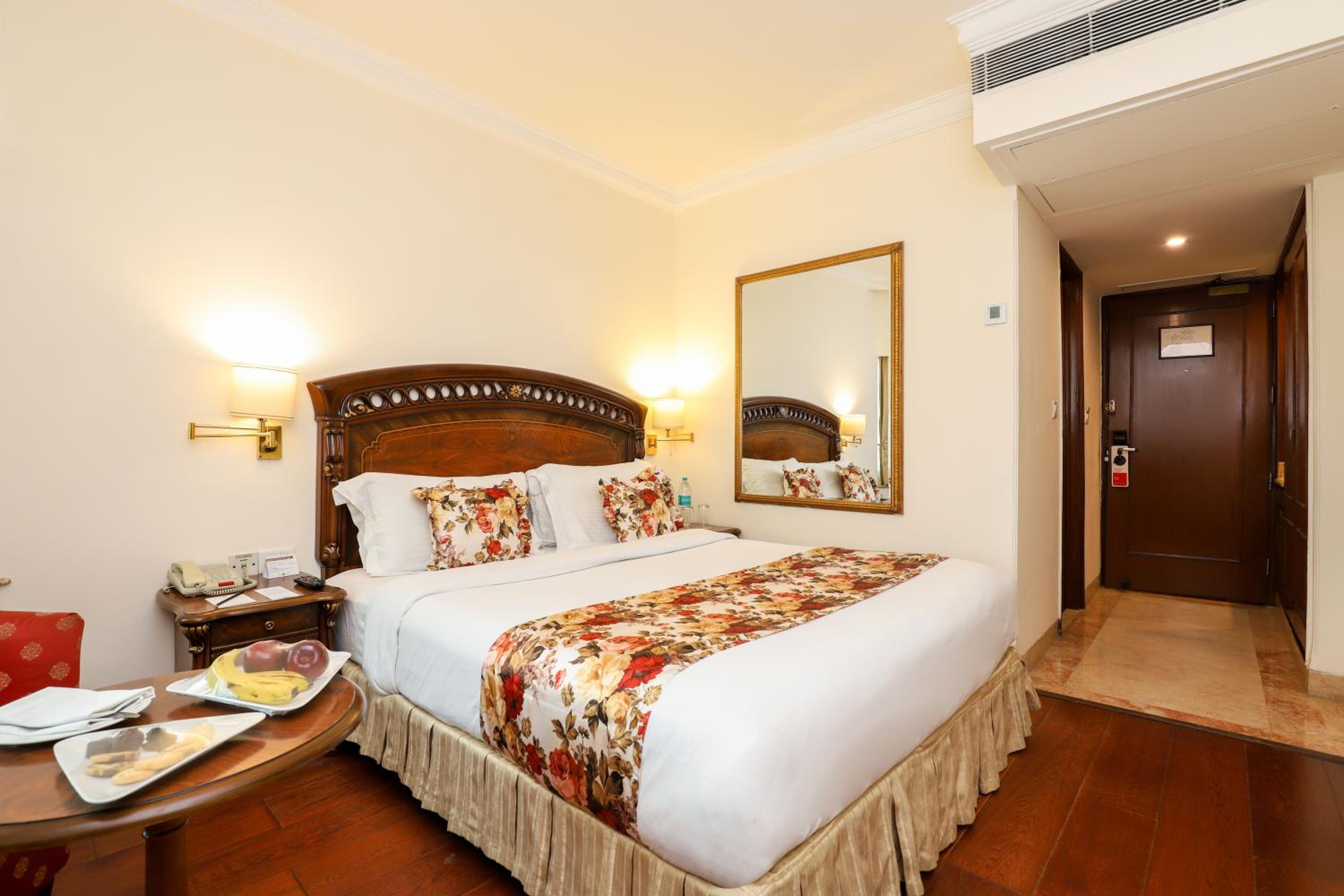 Standard Double Room - 15% Discount on Food & Soft Beverages thumbnail 6