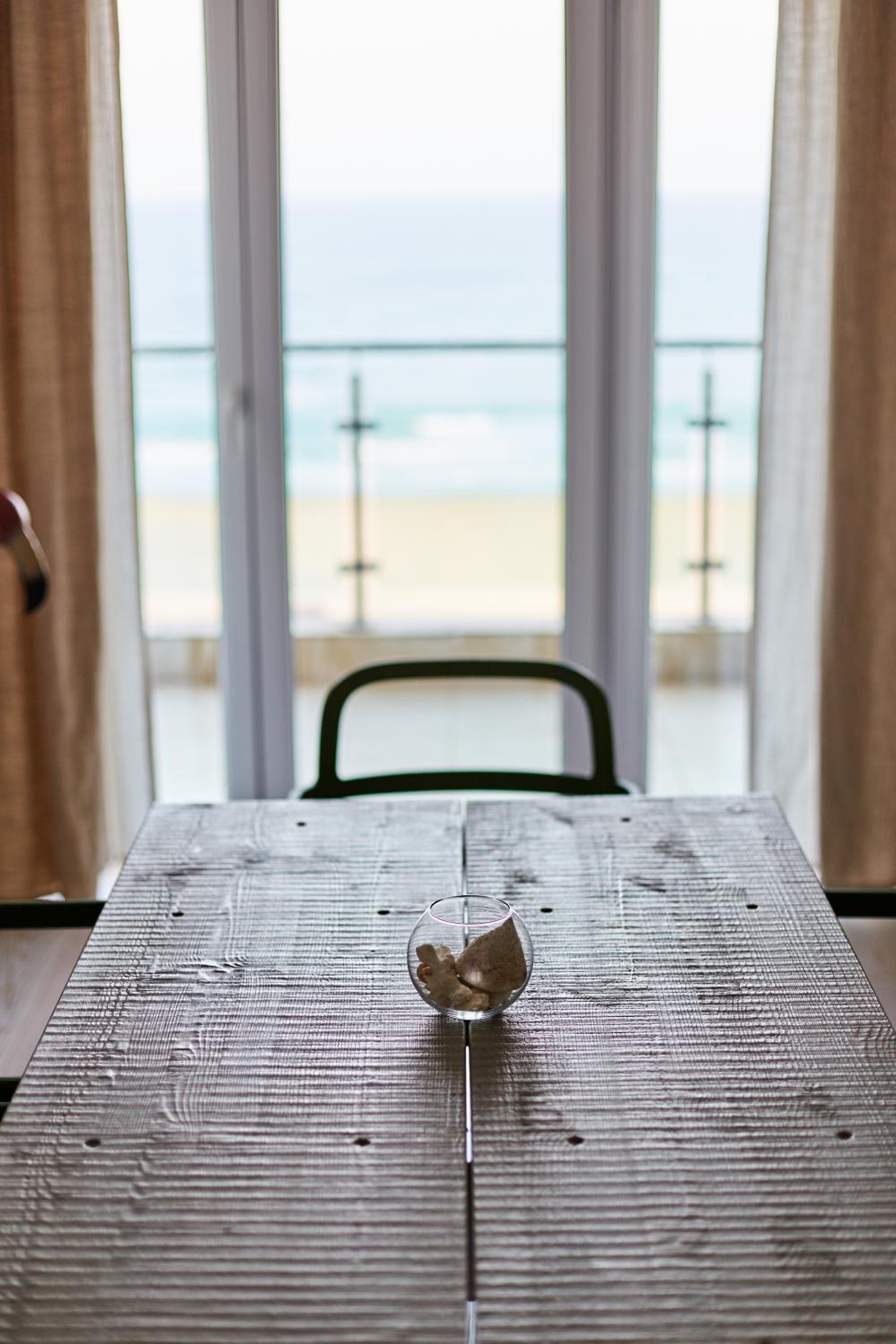 Two-Bedroom Apartment with Sea View - Photo 26